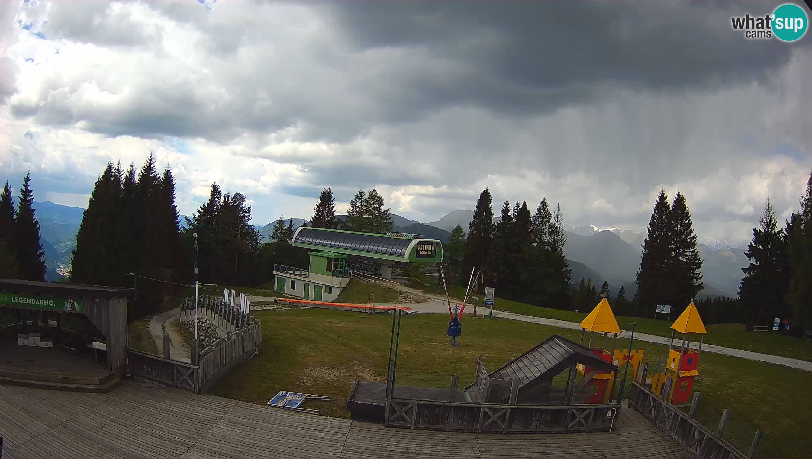 Webcam de la station de ski des Alpes slovènes à Cerkno Počivalo