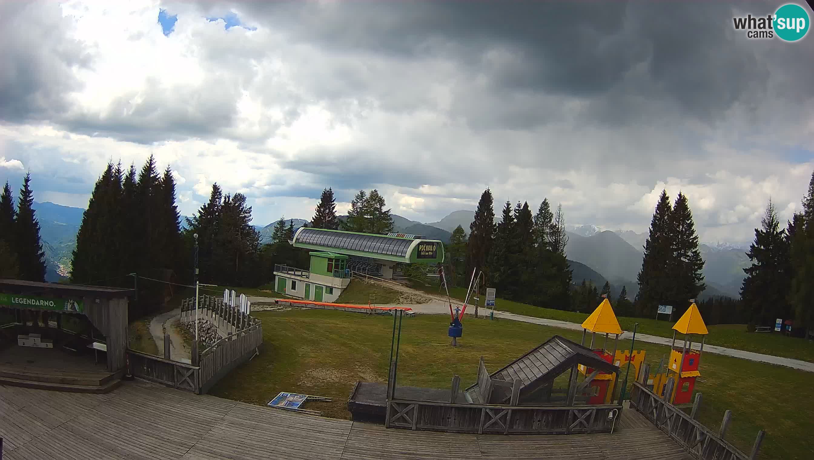 Webcam de la station de ski des Alpes slovènes à Cerkno Počivalo
