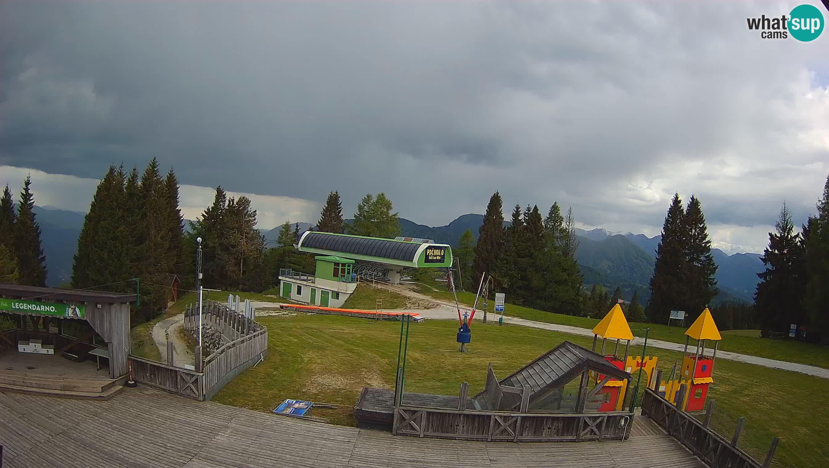Webcam de la station de ski des Alpes slovènes à Cerkno Počivalo