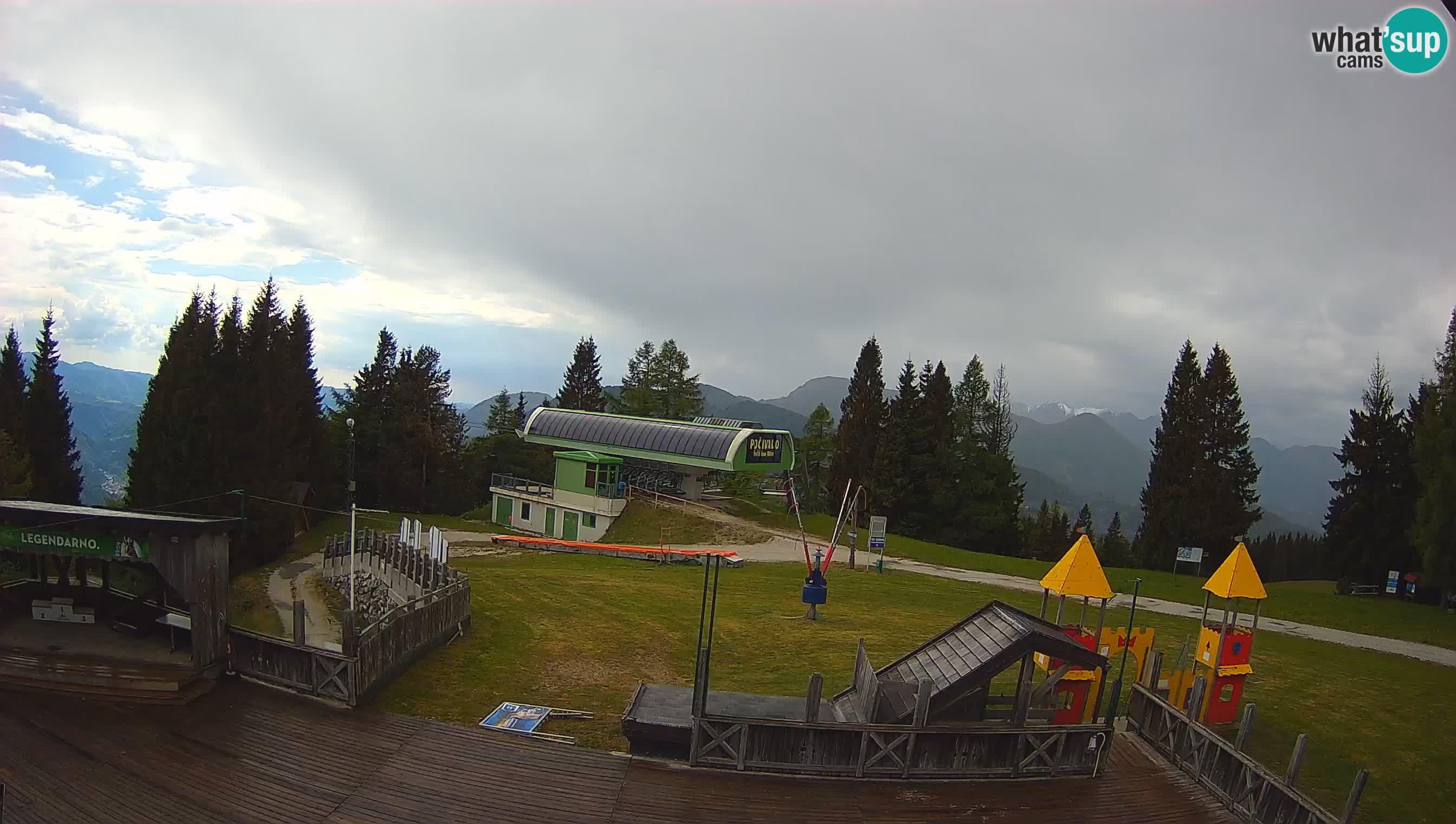 Webcam de la station de ski des Alpes slovènes à Cerkno Počivalo