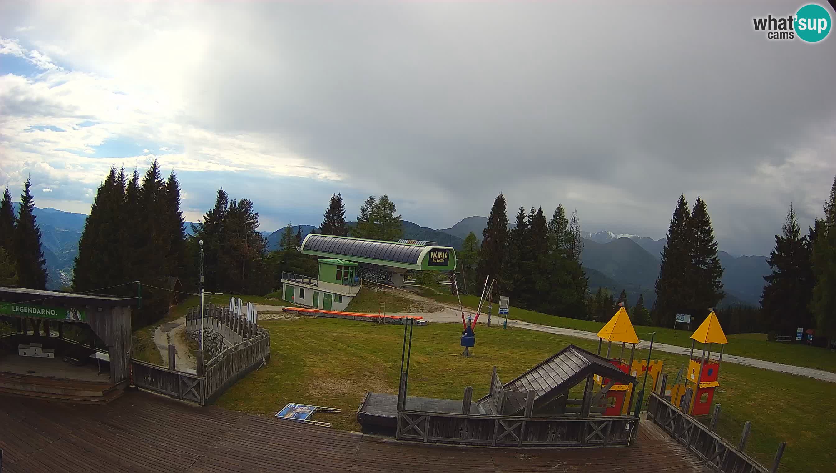 Alpska Perla Ski hotel Cerkno Počivalo webcam – Slovenia