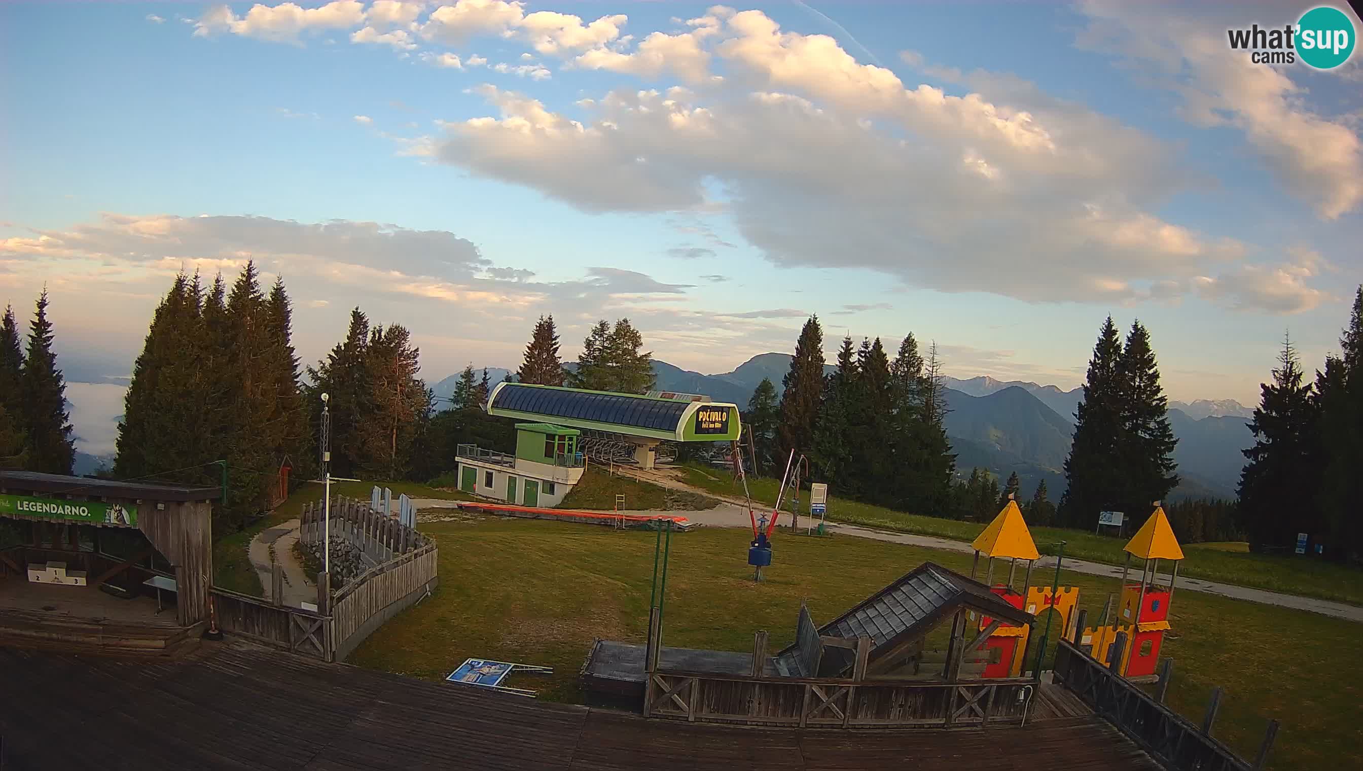 Web kamera Počivalo – Alpska Perla | Pogled uživo sa skijališta Cerkno