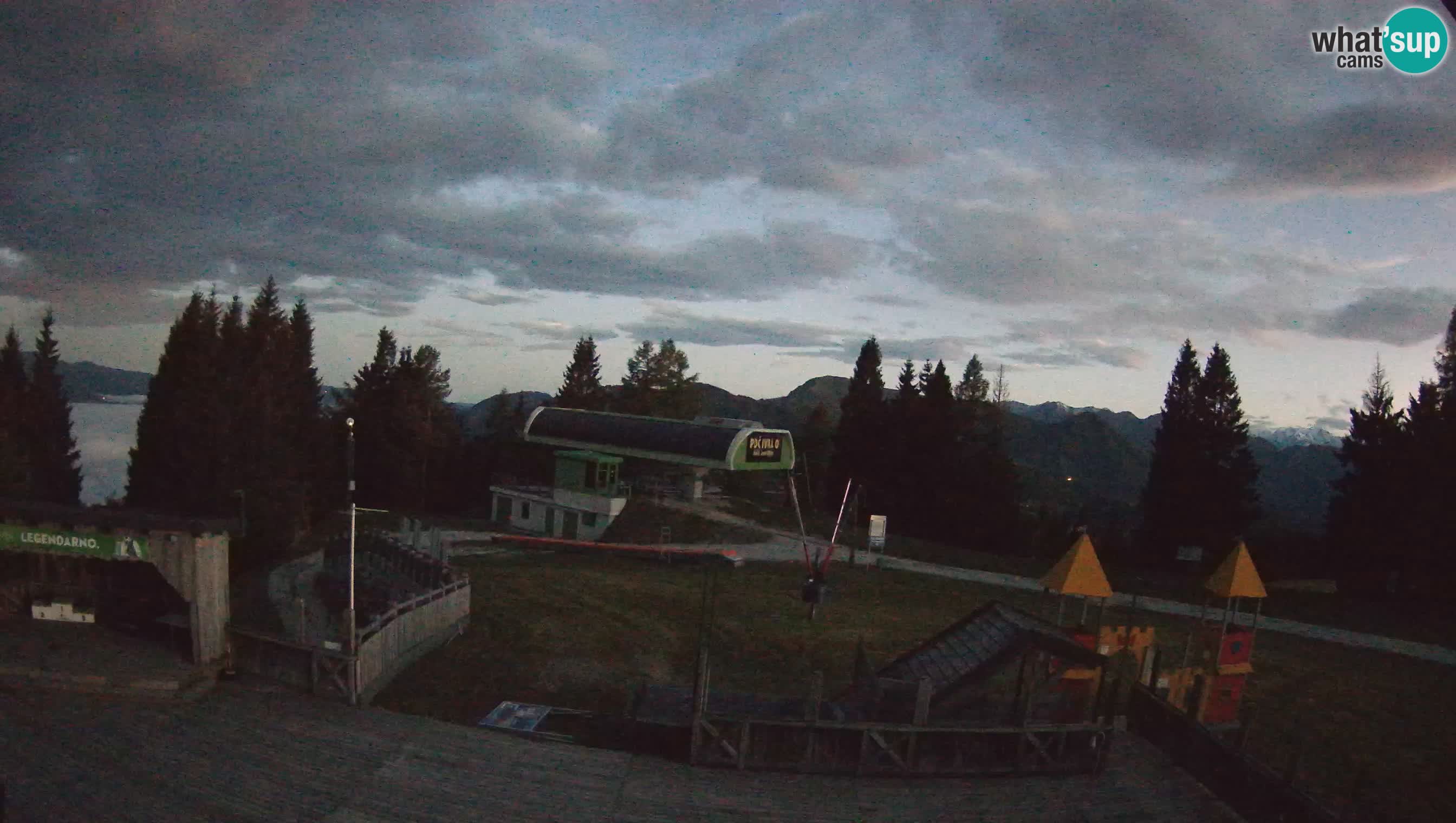 Alpska Perla Ski center Cerkno Počivalo webcam – Slovenia