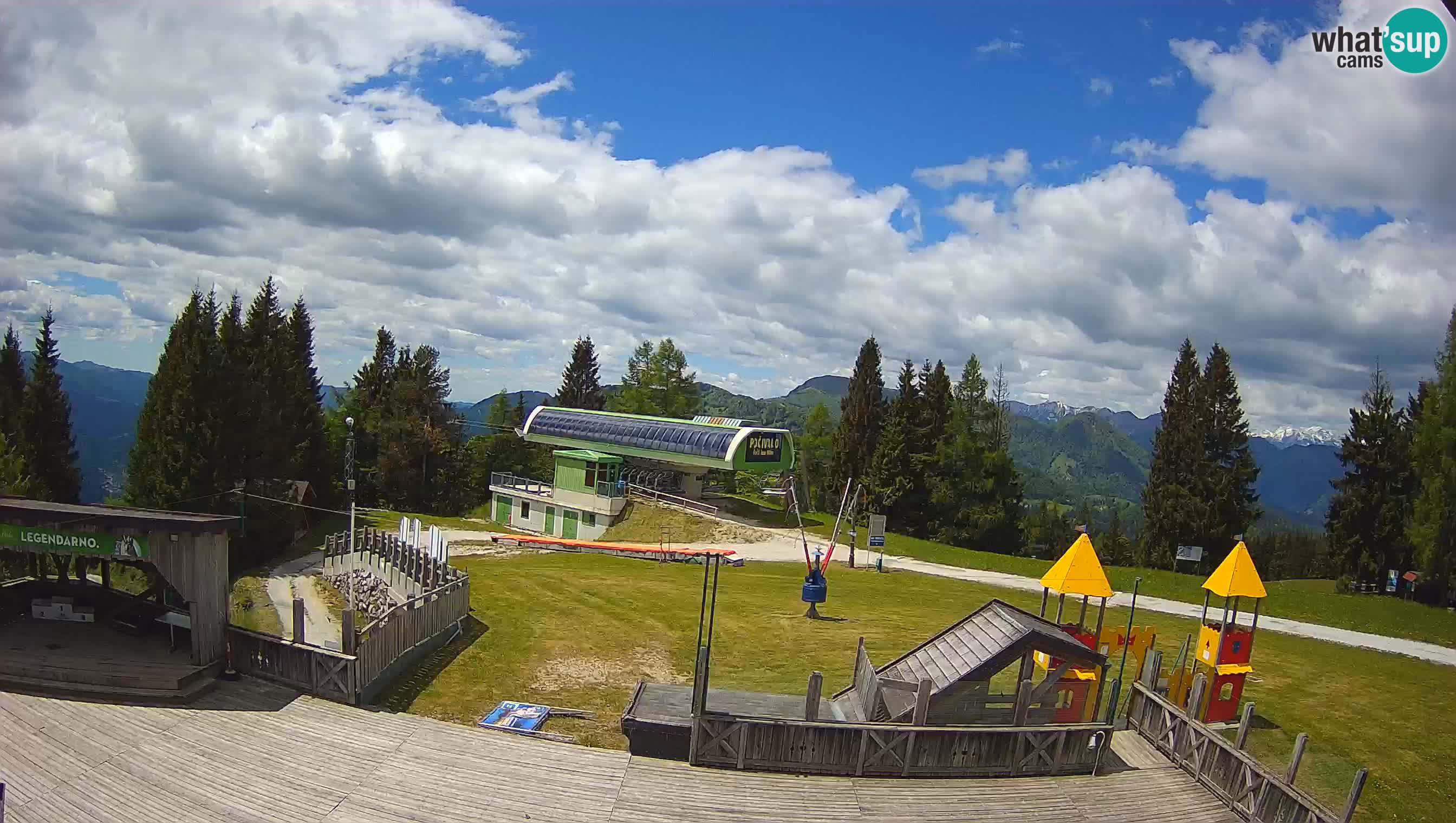 Alpska Perla Ski center Cerkno Počivalo webcam – Slovenia