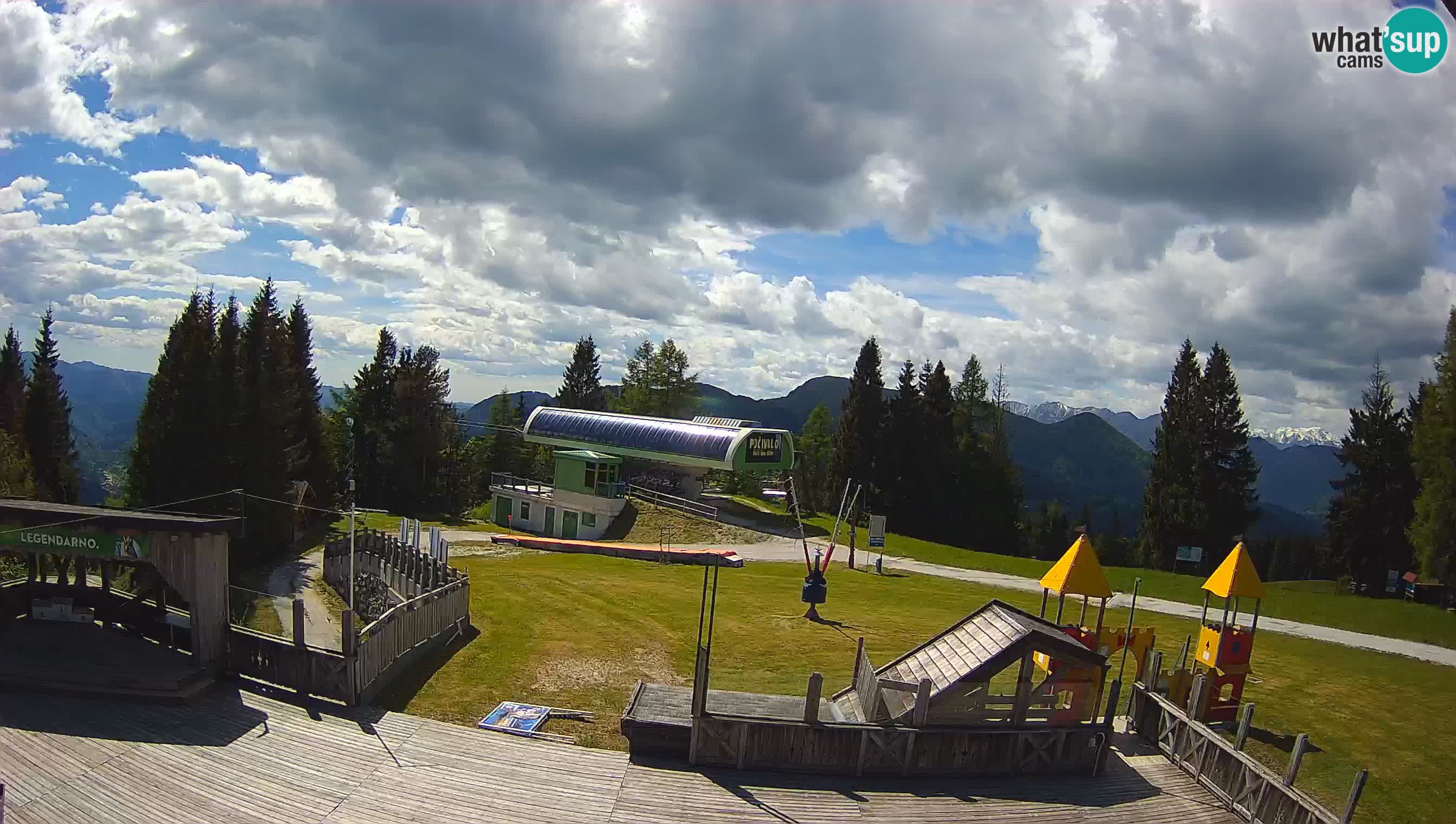 Alpska Perla Ski hotel Cerkno Počivalo webcam – Slovenia