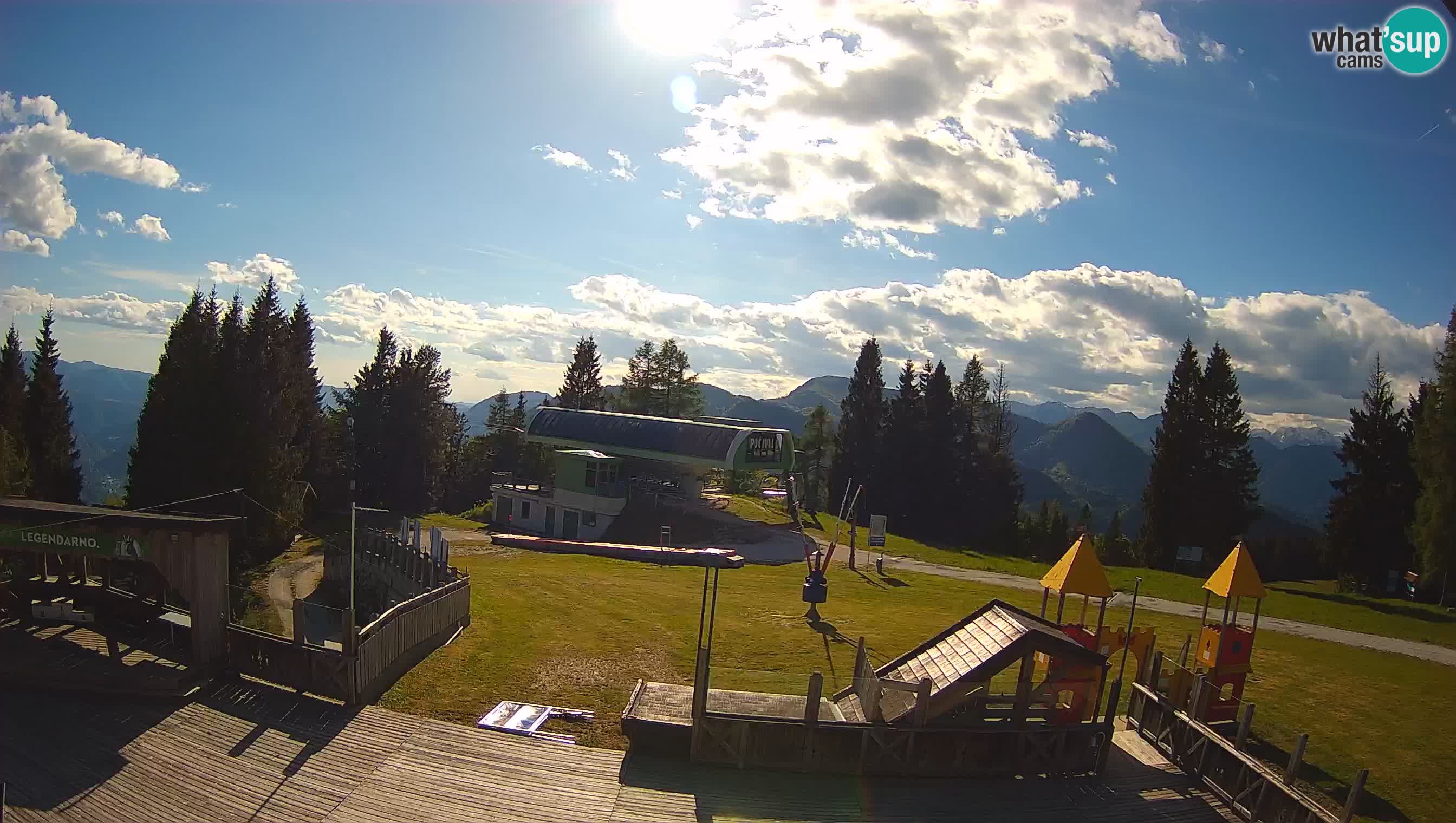 Alpska Perla Ski hotel Cerkno Počivalo webcam – Slovenia