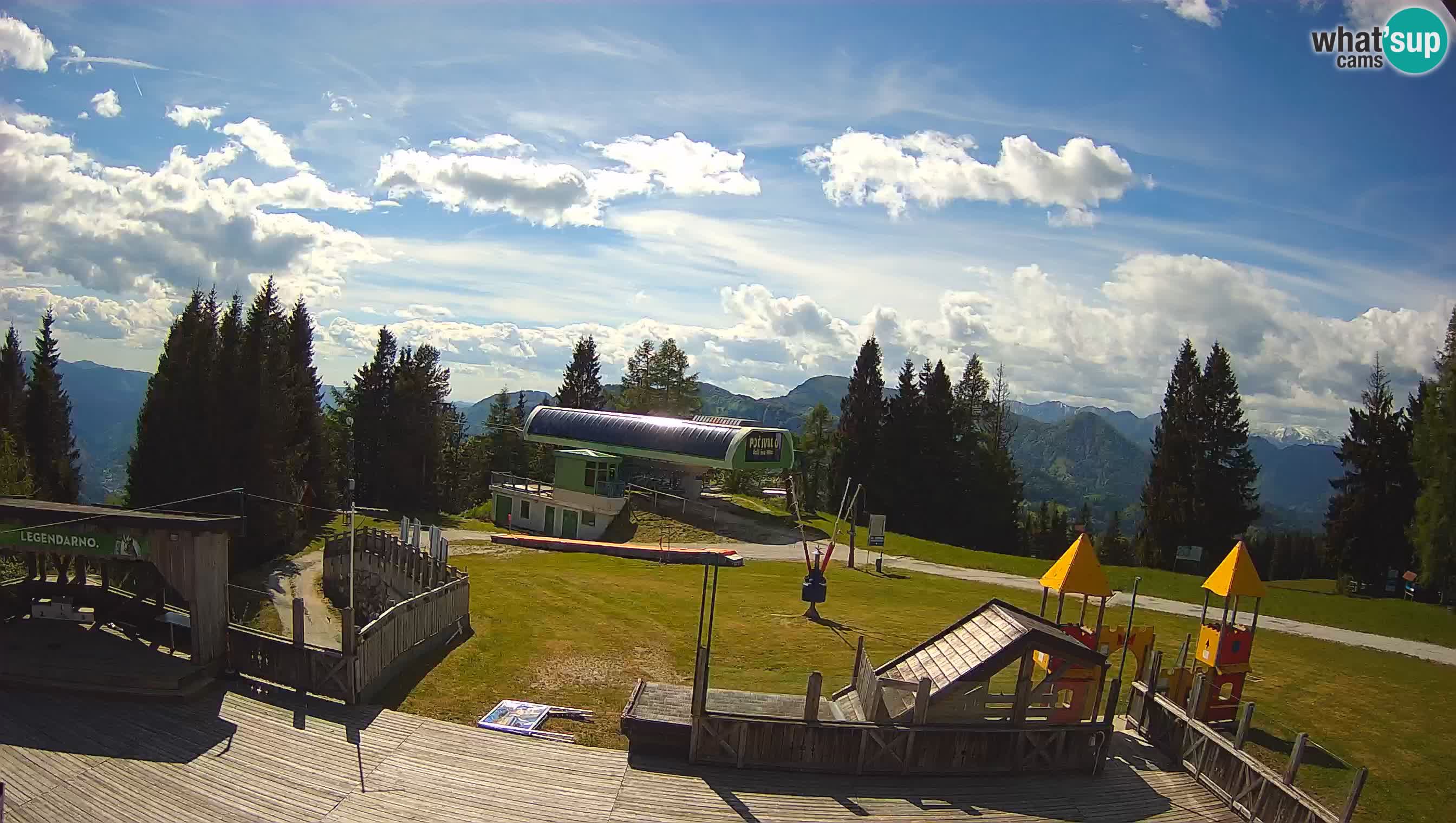 Alpska Perla Ski center Cerkno Počivalo webcam – Slovenia