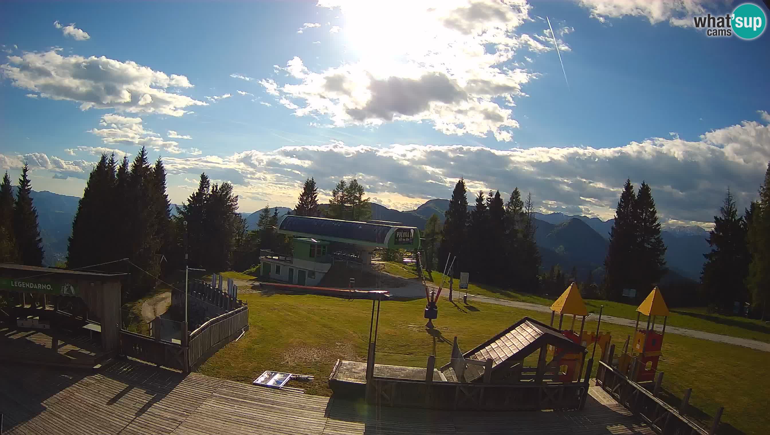 Webcam de la station de ski des Alpes slovènes à Cerkno Počivalo