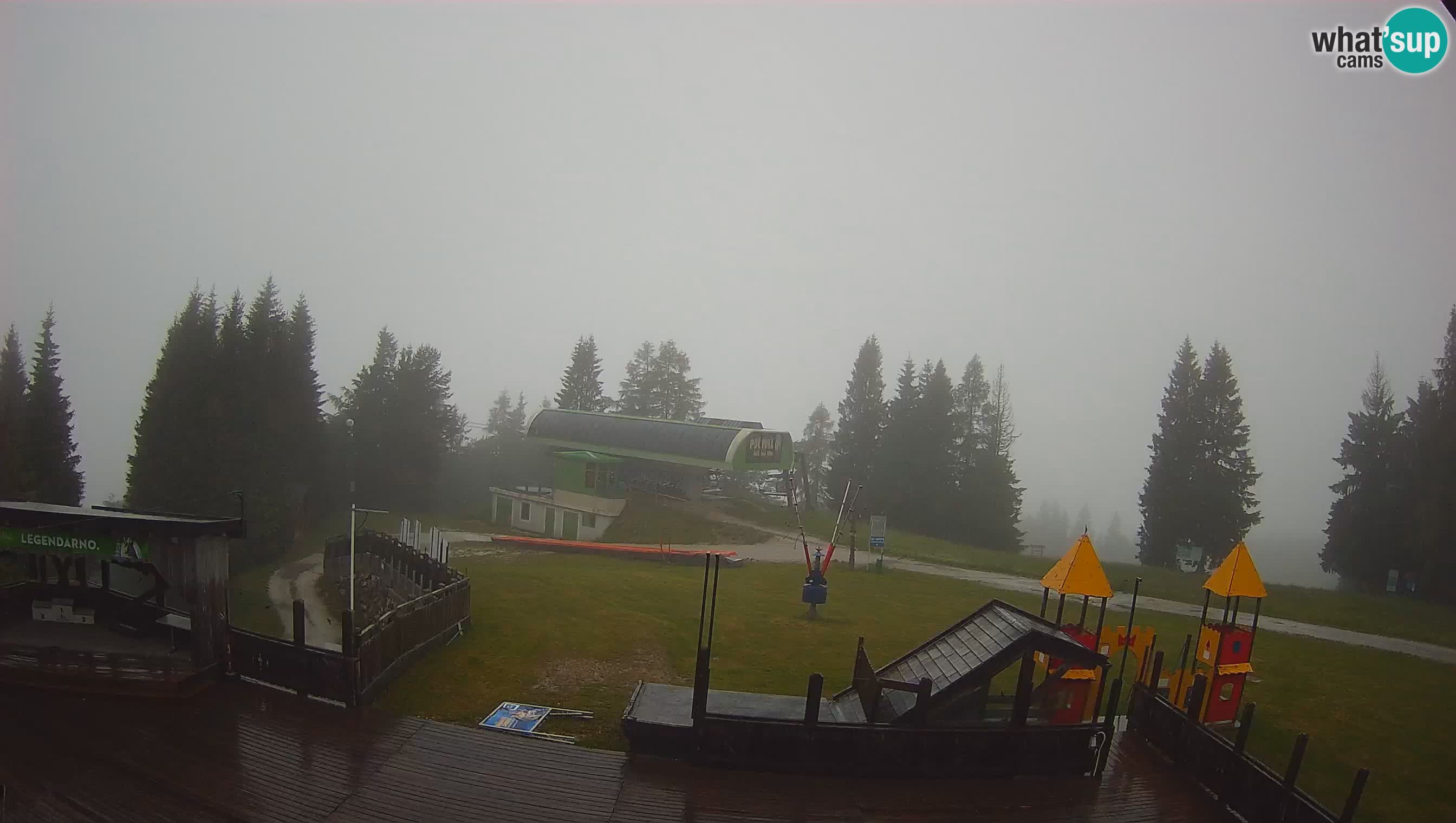 Webcam de la station de ski des Alpes slovènes à Cerkno Počivalo