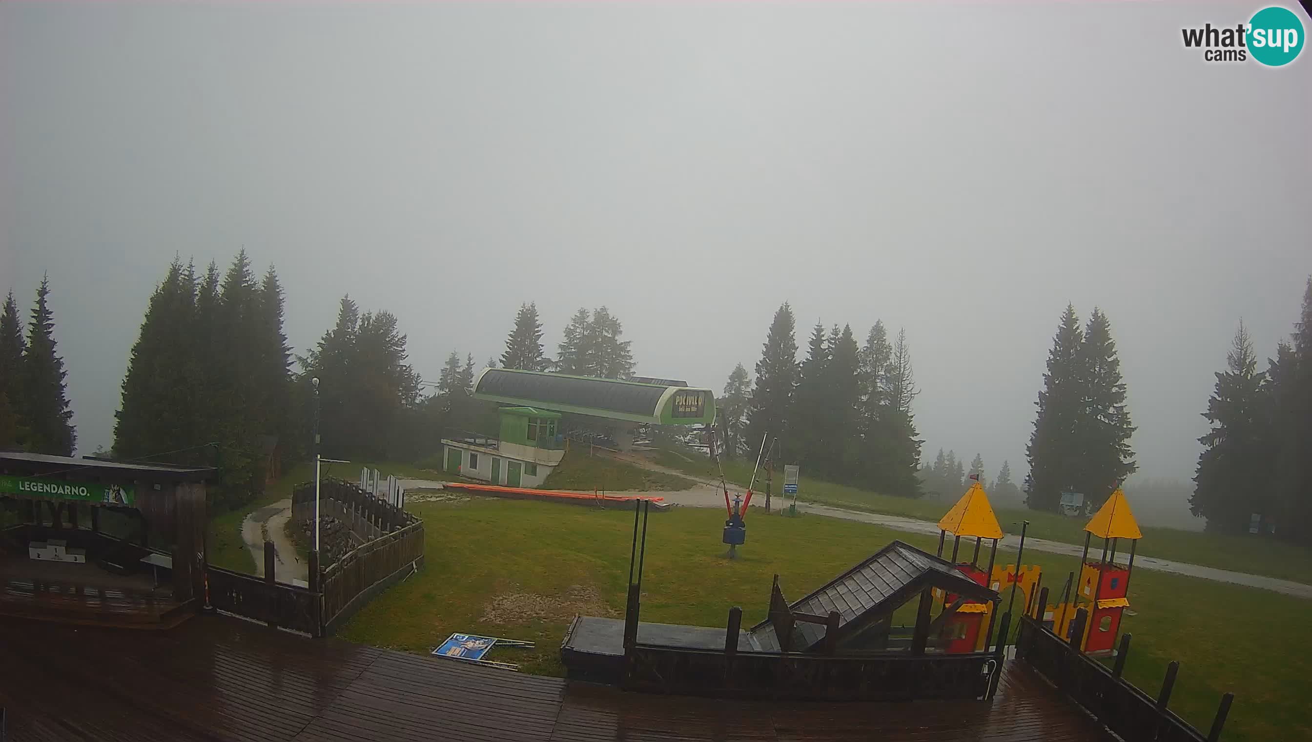 Webcam de la station de ski des Alpes slovènes à Cerkno Počivalo