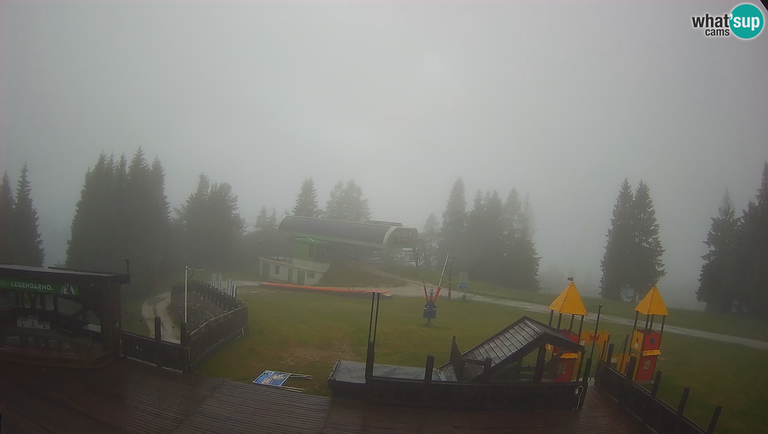 Webcam de la station de ski des Alpes slovènes à Cerkno Počivalo