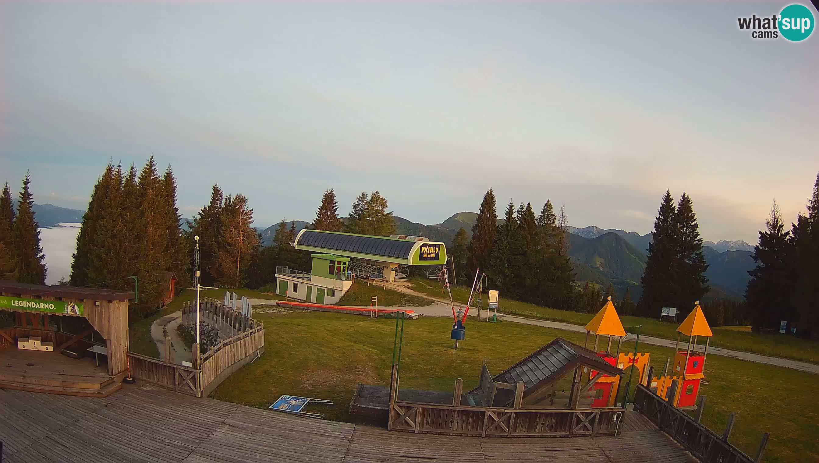 Webcam de la station de ski des Alpes slovènes à Cerkno Počivalo