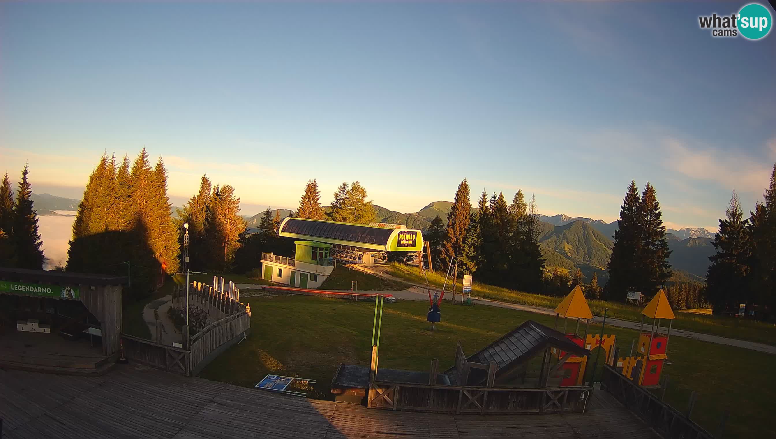 Webcam de la station de ski des Alpes slovènes à Cerkno Počivalo