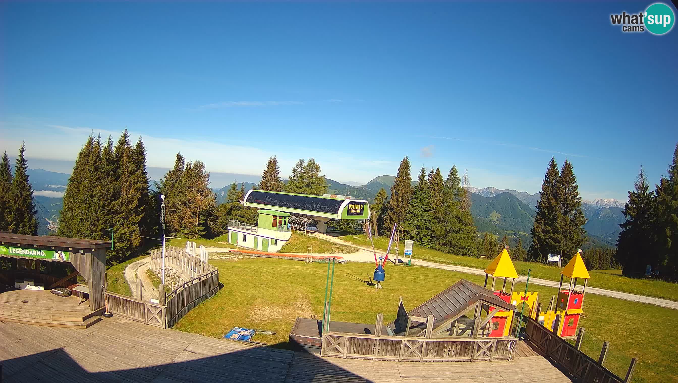 Webcam de la station de ski des Alpes slovènes à Cerkno Počivalo