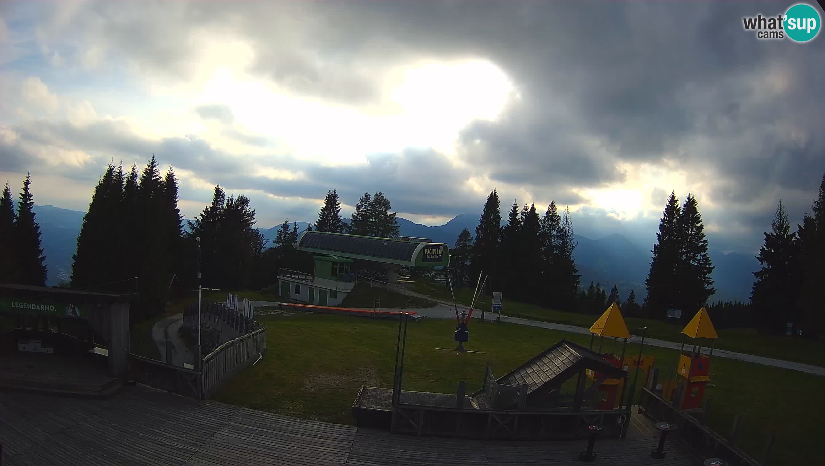 Web kamera Počivalo – Alpska Perla | Pogled uživo sa skijališta Cerkno