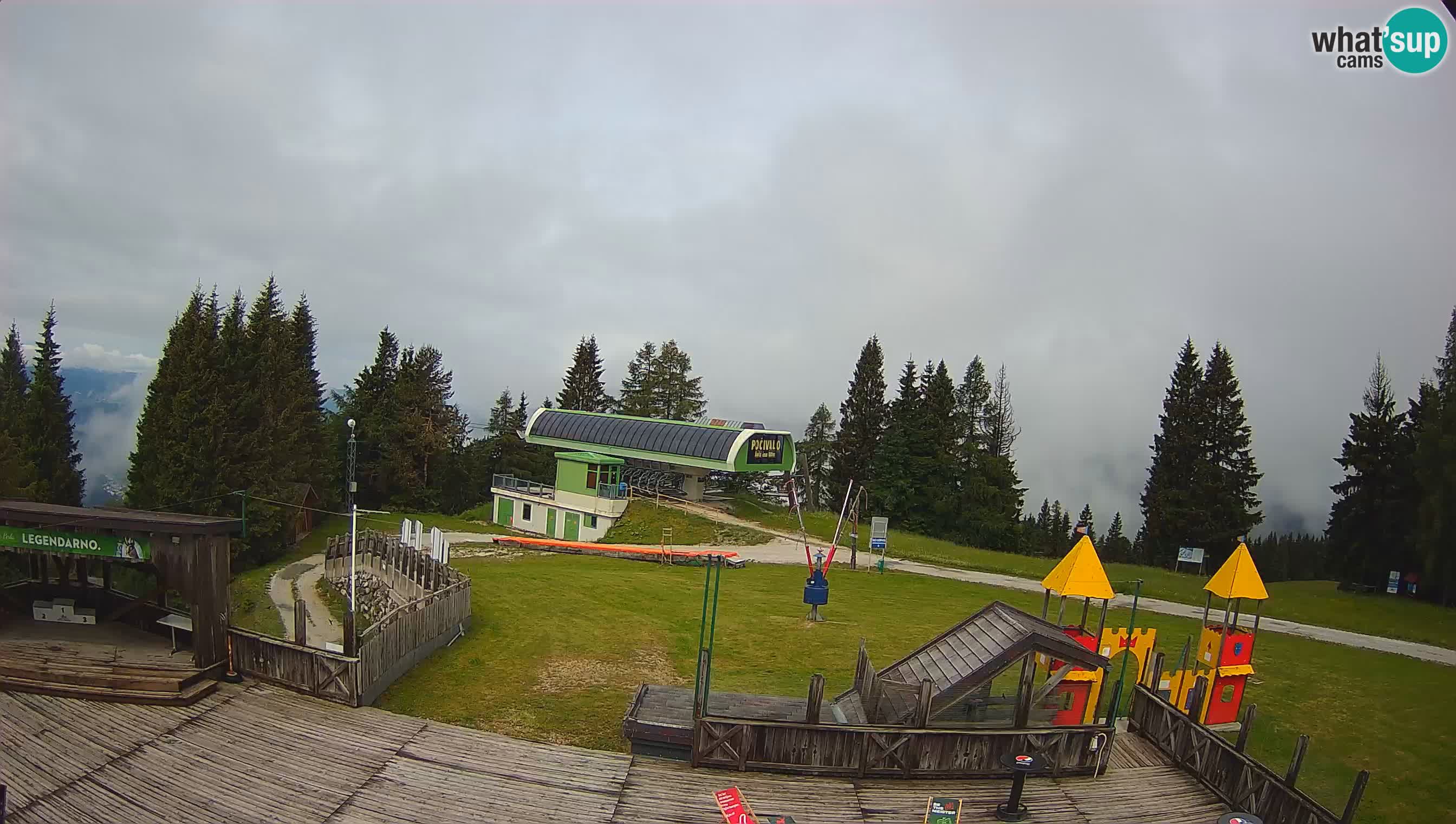 Webcam de la station de ski des Alpes slovènes à Cerkno Počivalo