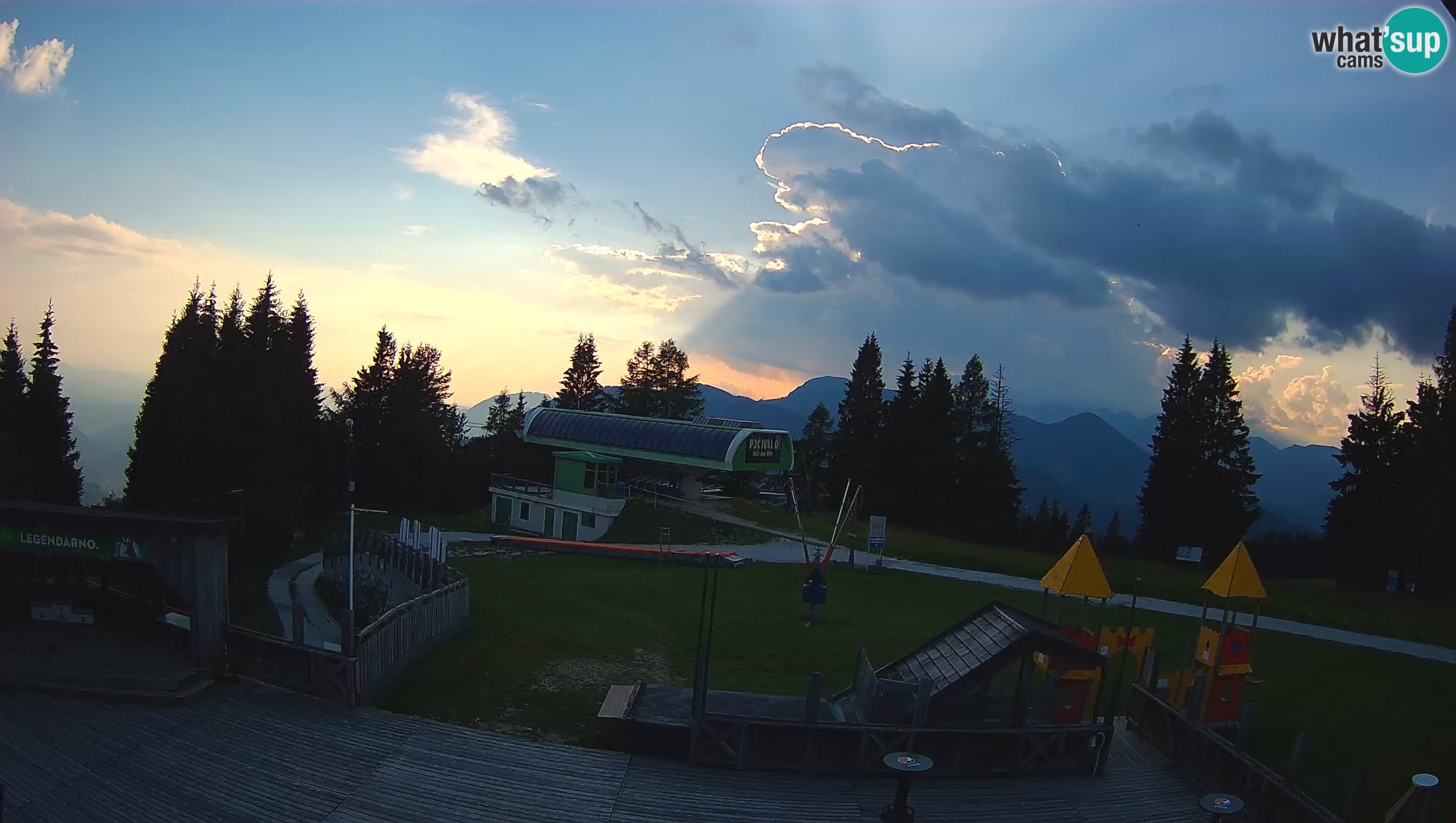 Web kamera Počivalo – Alpska Perla | Pogled uživo sa skijališta Cerkno