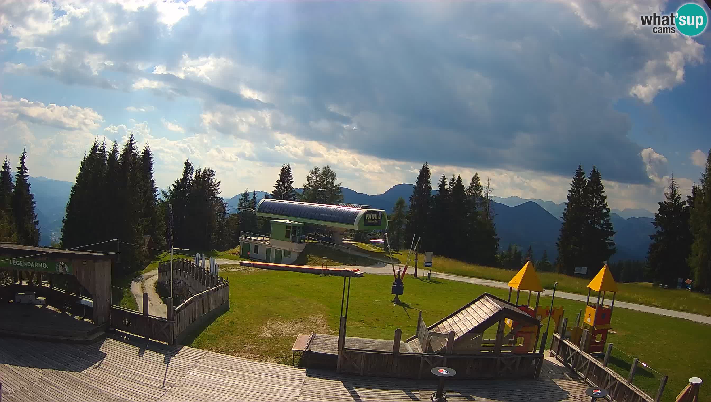 Web kamera Počivalo – Alpska Perla | Pogled uživo sa skijališta Cerkno