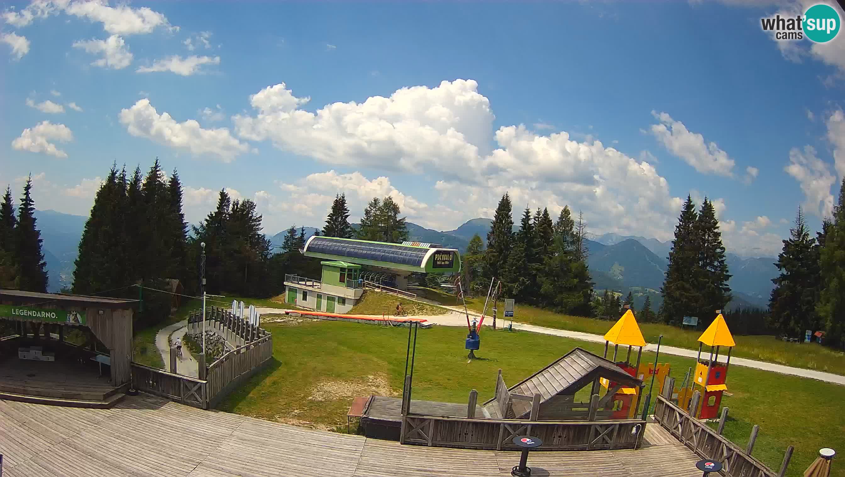 Spletna kamera Počivalo – Alpska Perla | Pogled v živo iz smučišča Cerkno