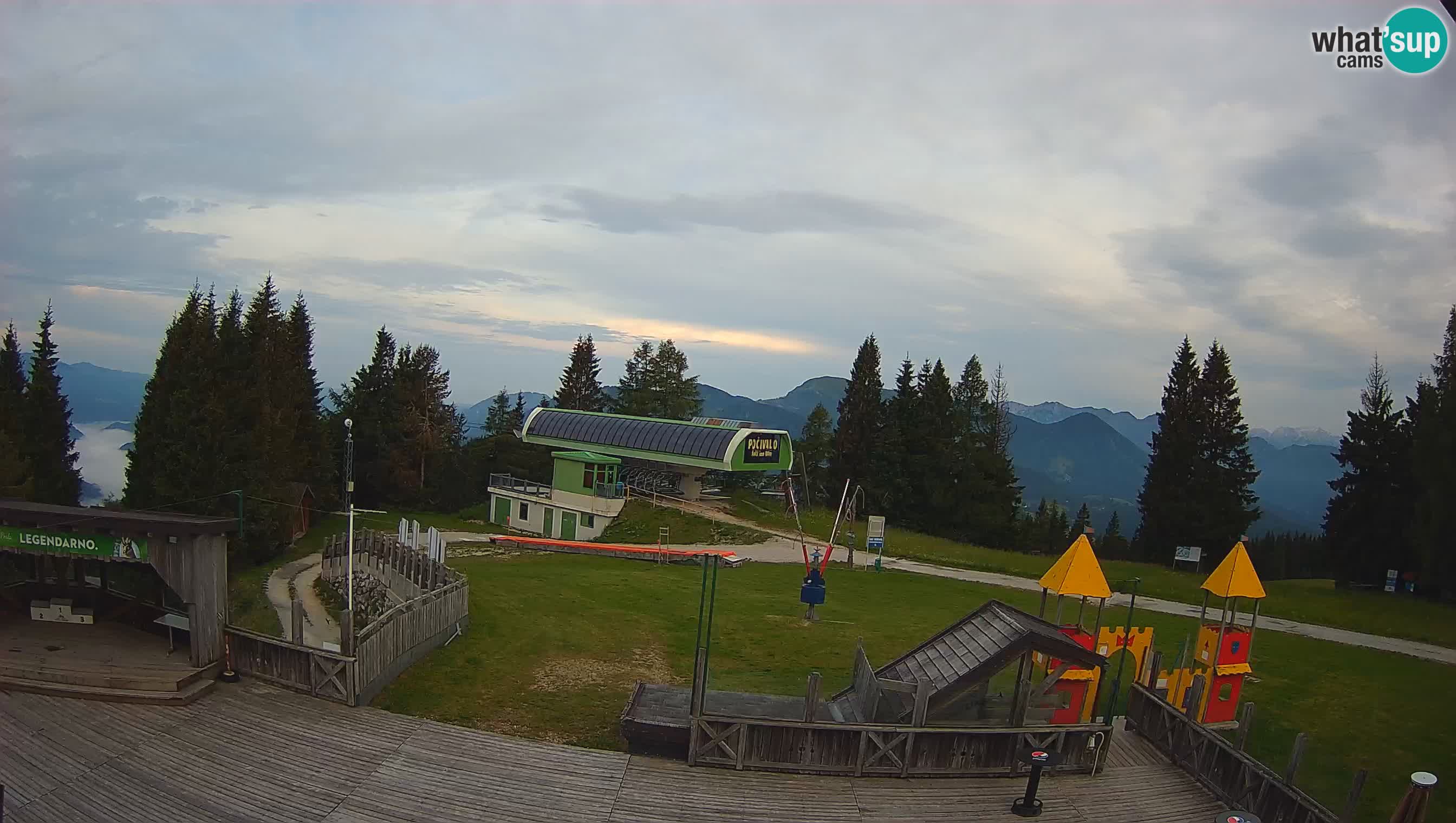 Alpska Perla Ski center Cerkno Počivalo webcam – Slovenia