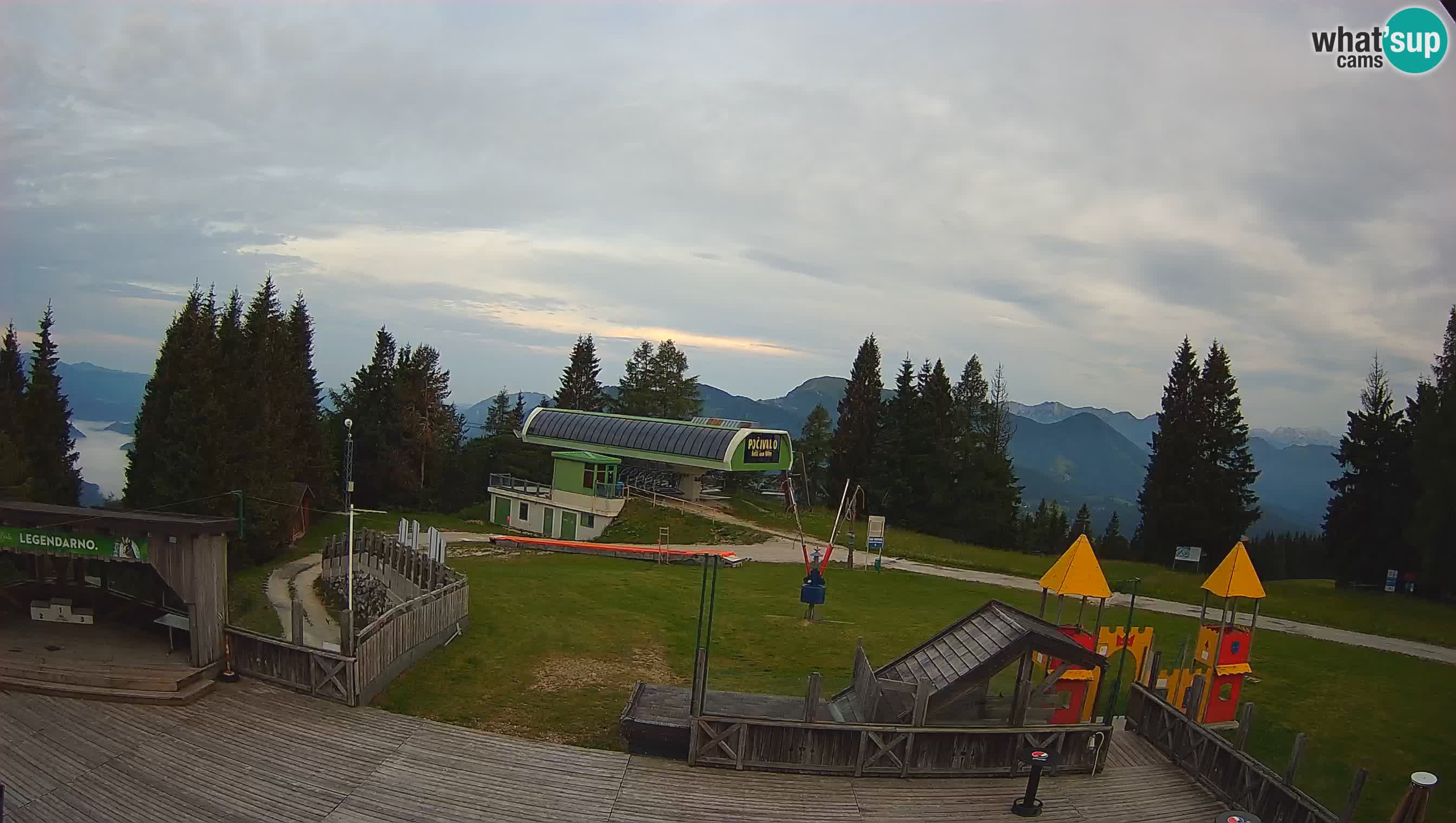 Webcam de la station de ski des Alpes slovènes à Cerkno Počivalo