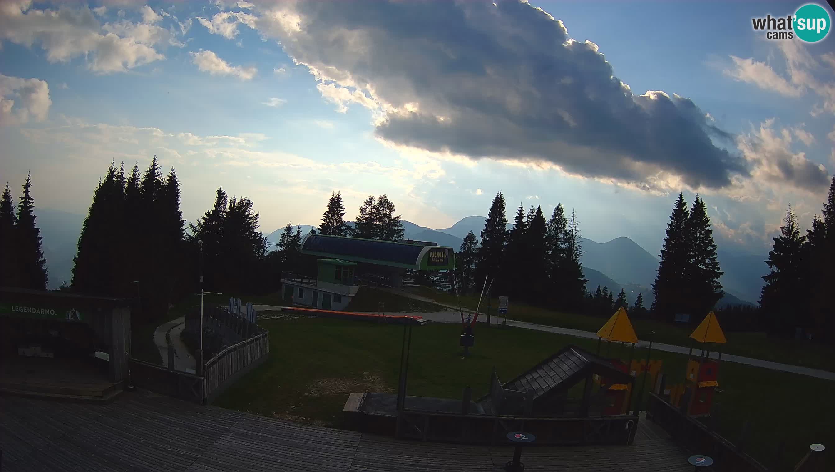 Cámara web Počivalo – Alpska Perla | Vista en vivo desde la estación de esquí Cerkno