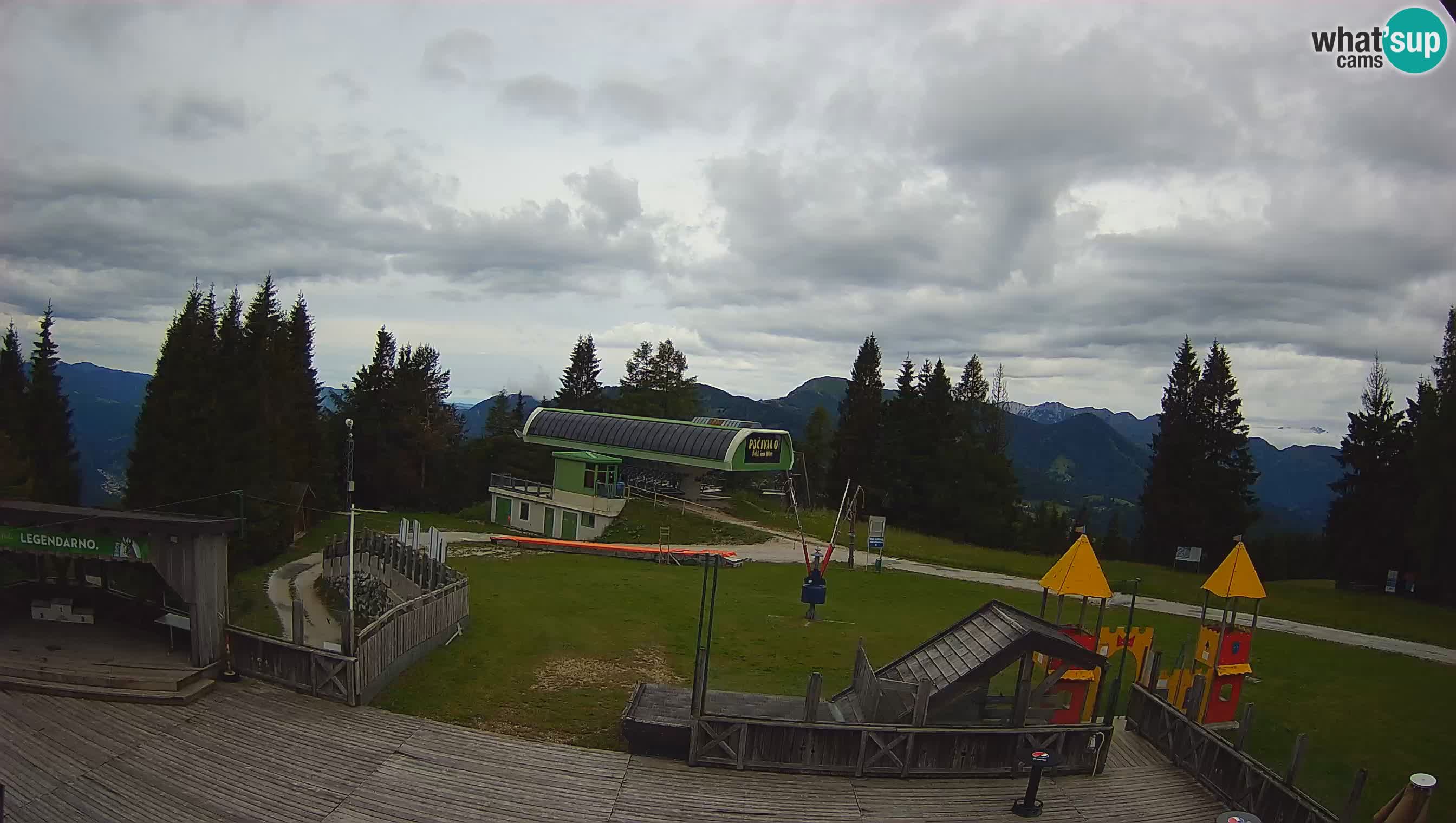 Alpska Perla Ski center Cerkno Počivalo webcam – Slovenia