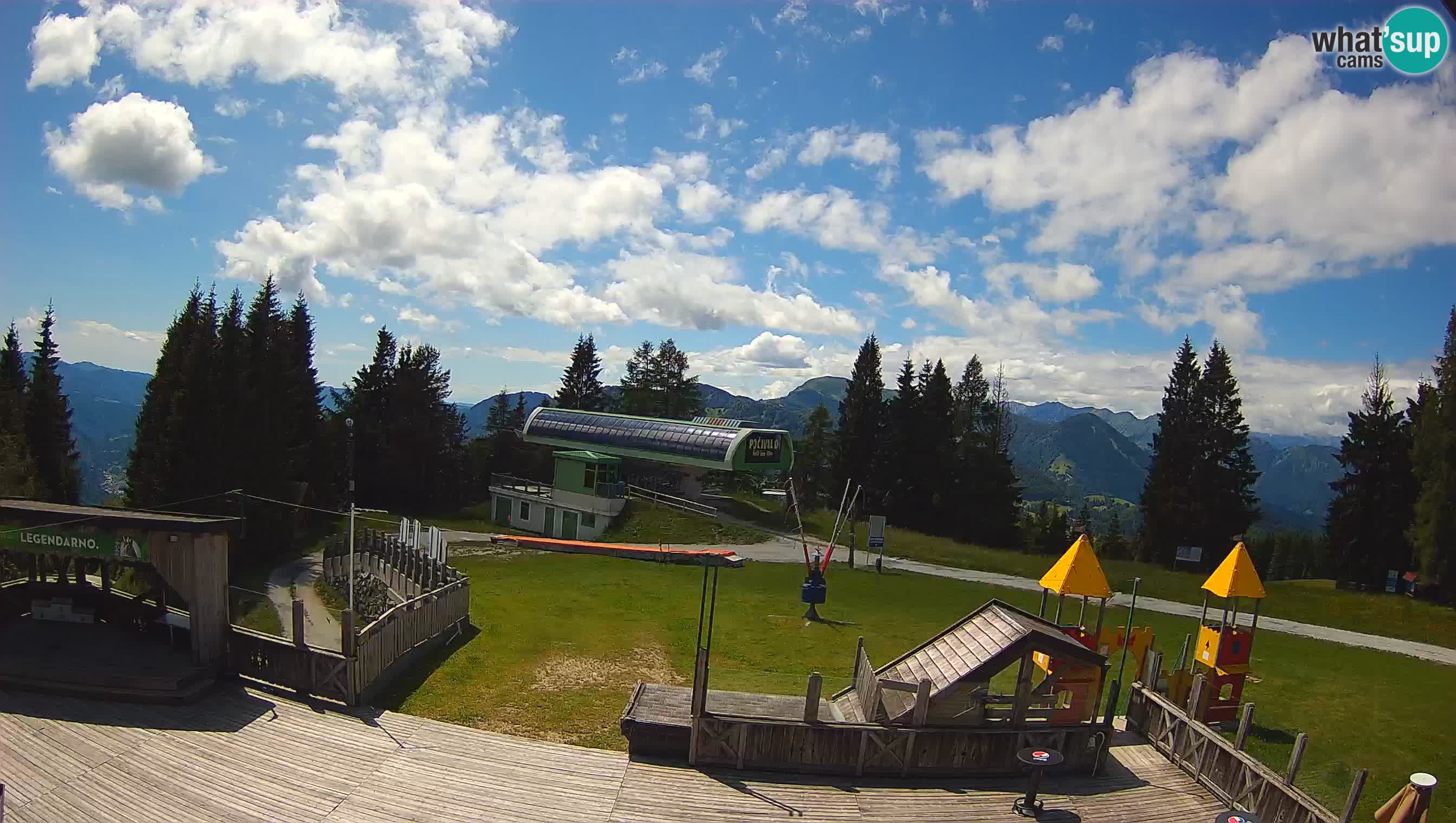 Alpska Perla Ski center Cerkno Počivalo webcam – Slovenia