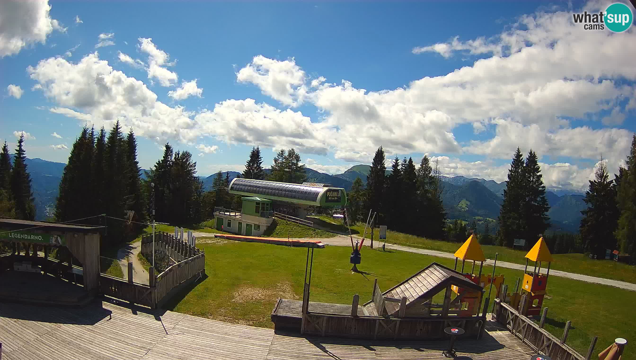 Webcam de la station de ski des Alpes slovènes à Cerkno Počivalo