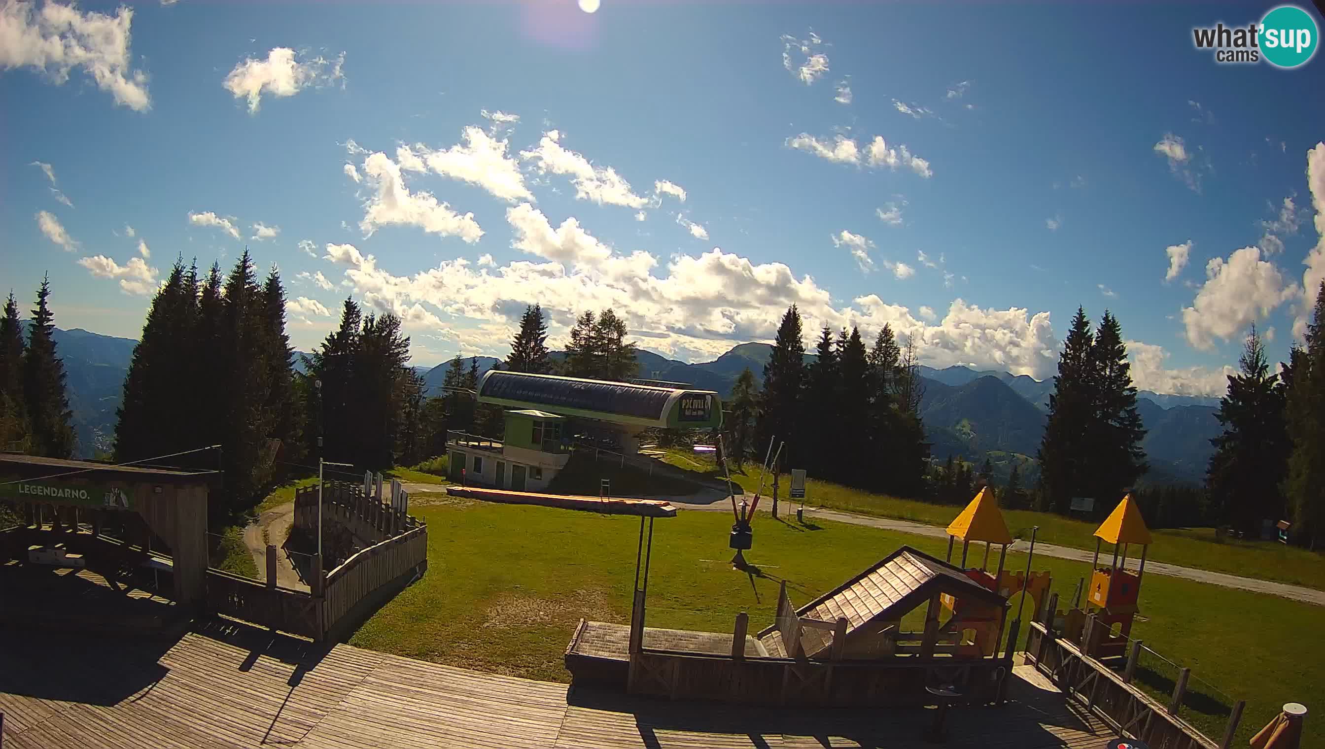 Webcam de la station de ski des Alpes slovènes à Cerkno Počivalo