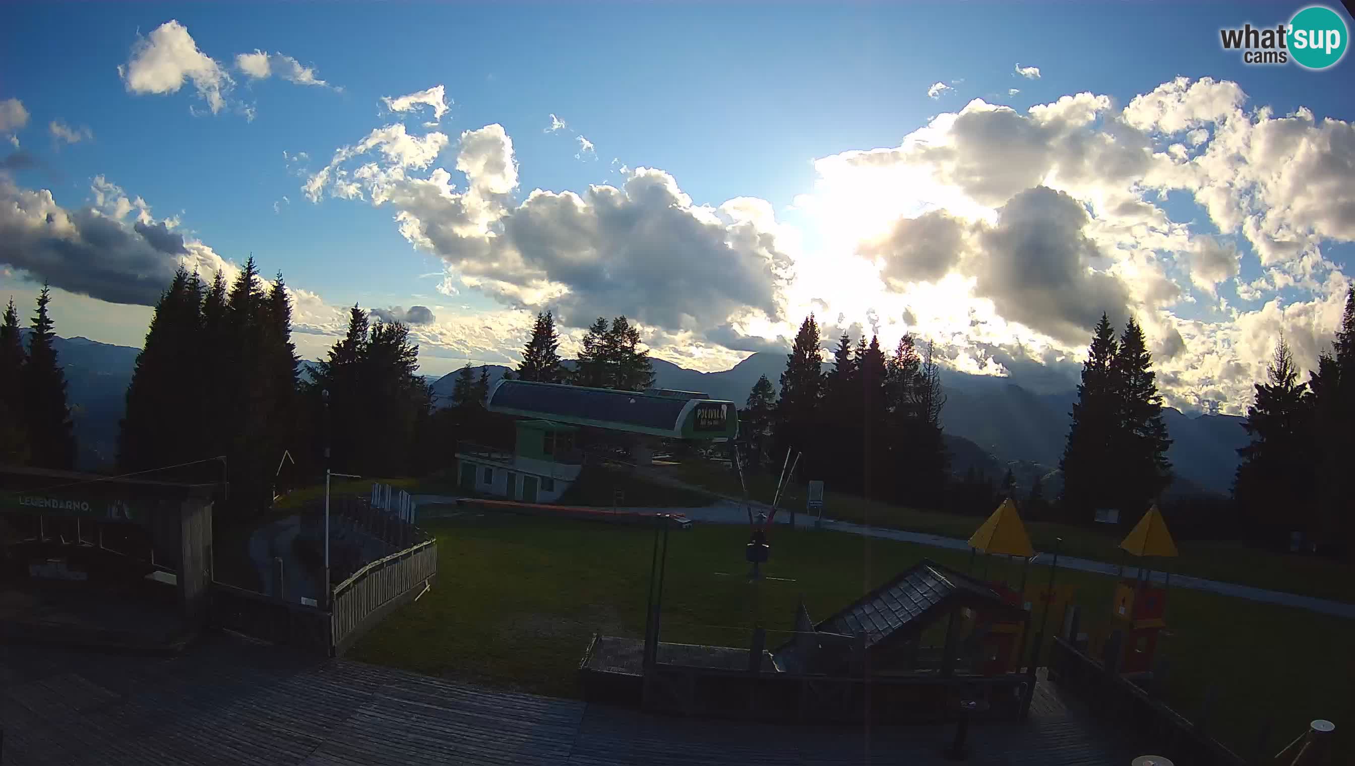Alpska Perla Ski hotel Cerkno Počivalo webcam – Slovenia