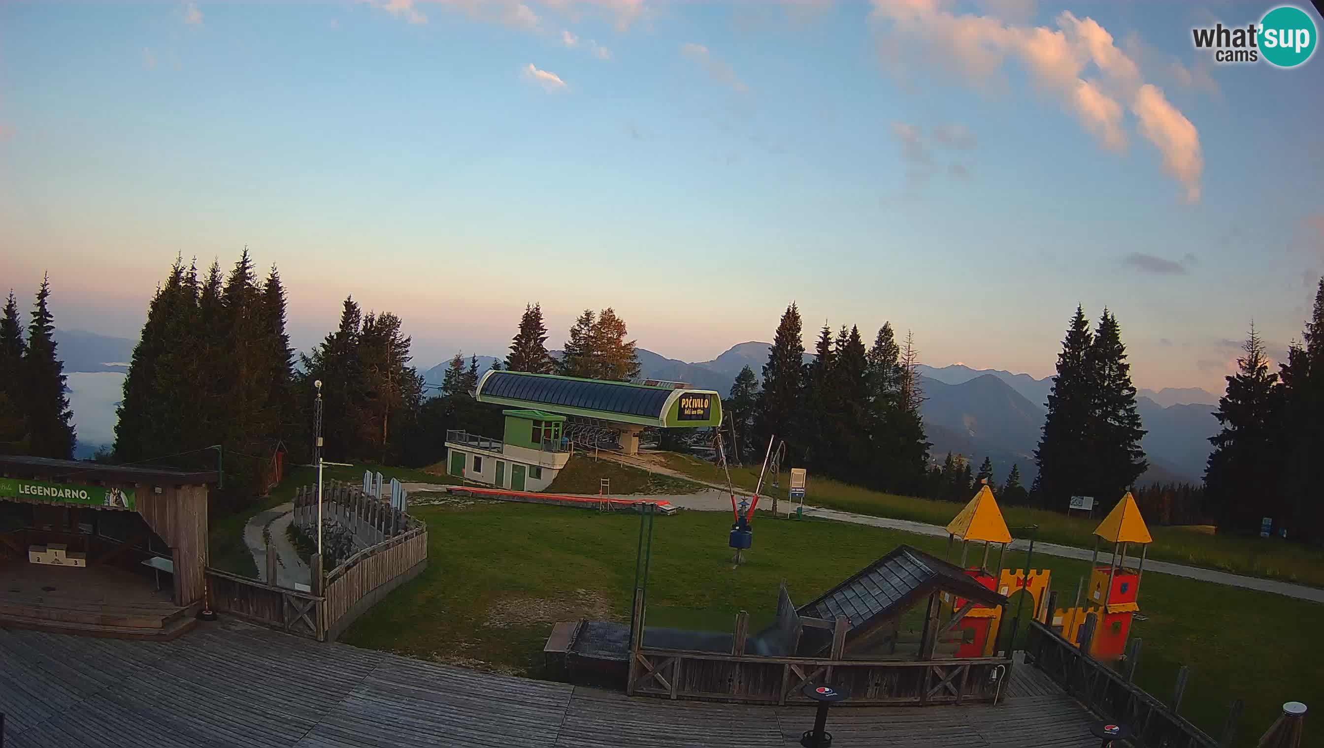Webcam de la station de ski des Alpes slovènes à Cerkno Počivalo