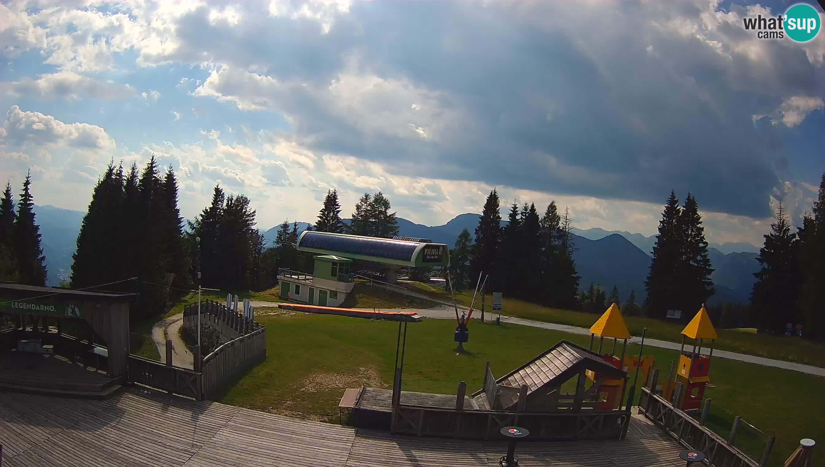 Web kamera Počivalo – Alpska Perla | Pogled uživo sa skijališta Cerkno