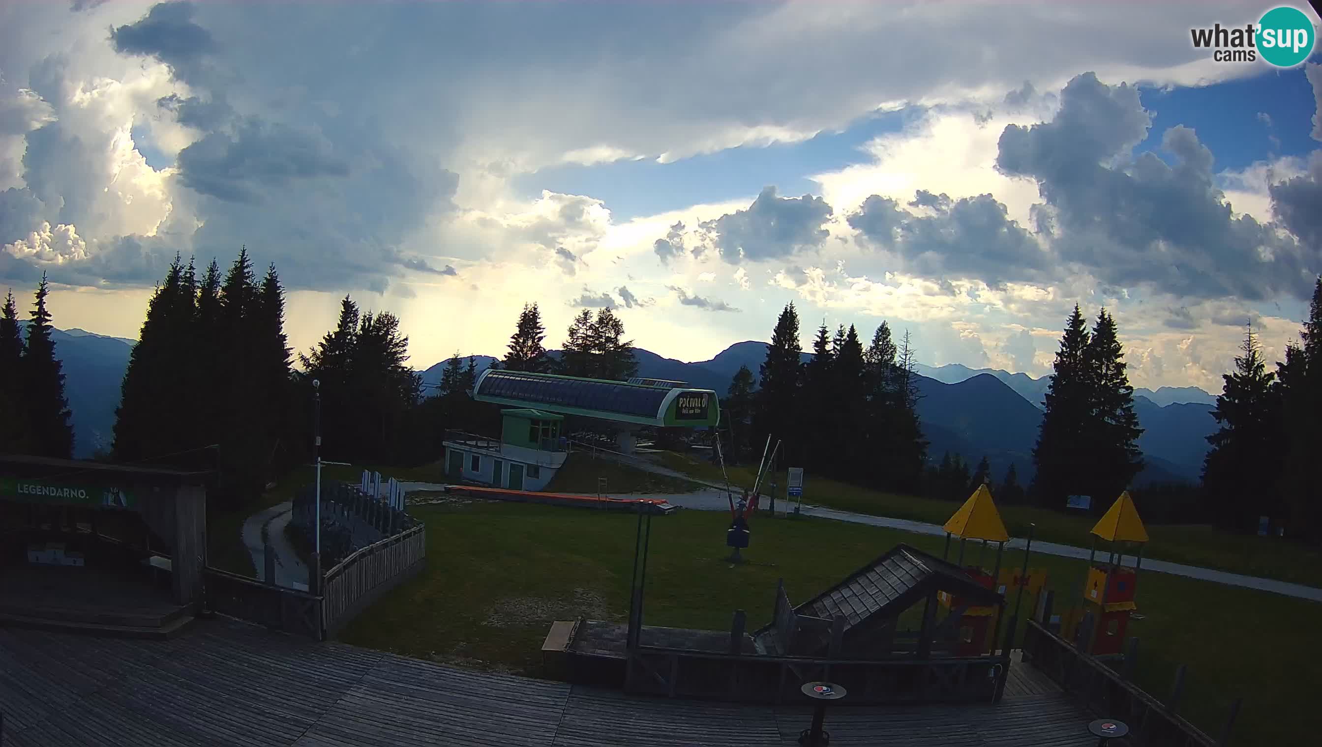 Webcam Počivalo – Alpska Perla | Vista live dalla stazione sciistica di Cerkno