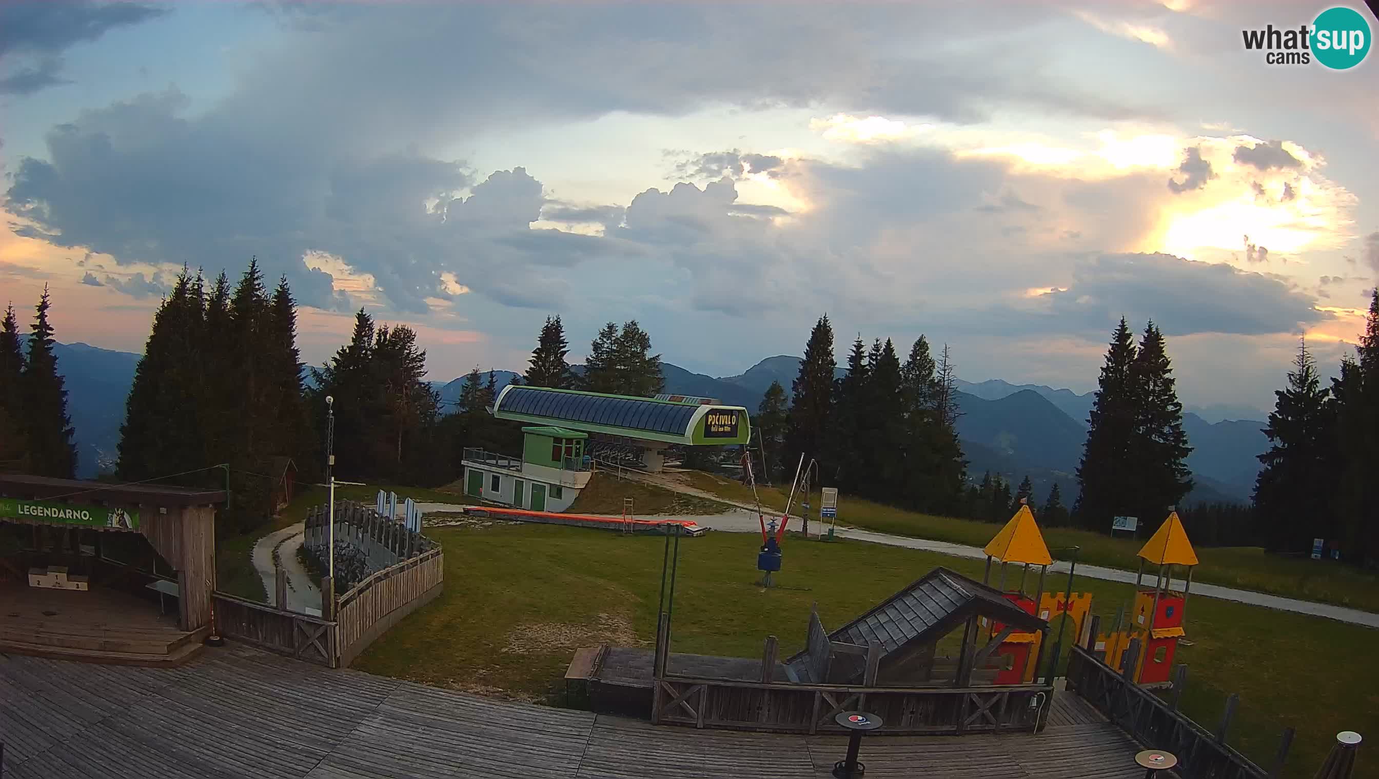 Cámara web Počivalo – Alpska Perla | Vista en vivo desde la estación de esquí Cerkno