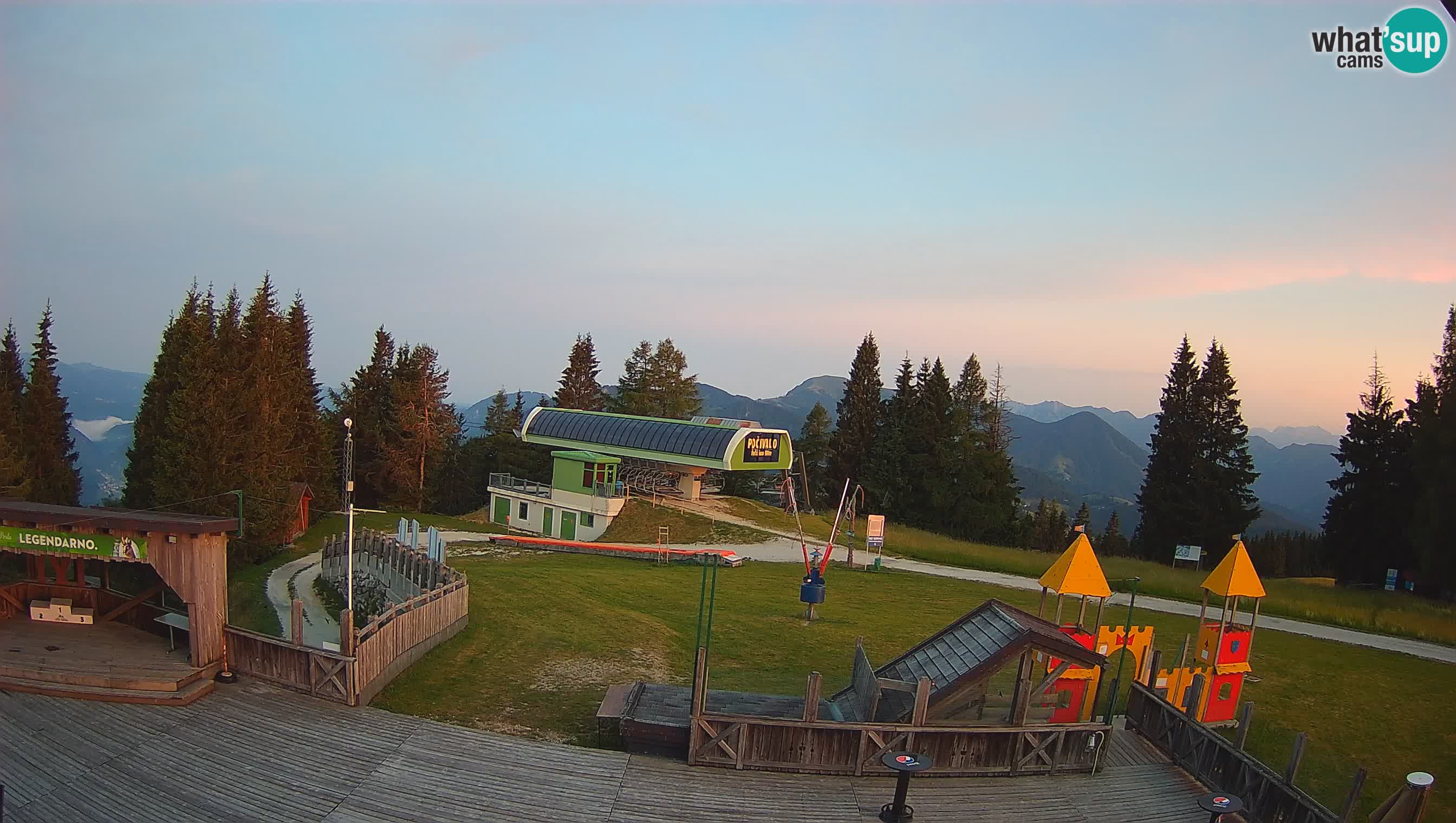 Webcam de la station de ski des Alpes slovènes à Cerkno Počivalo