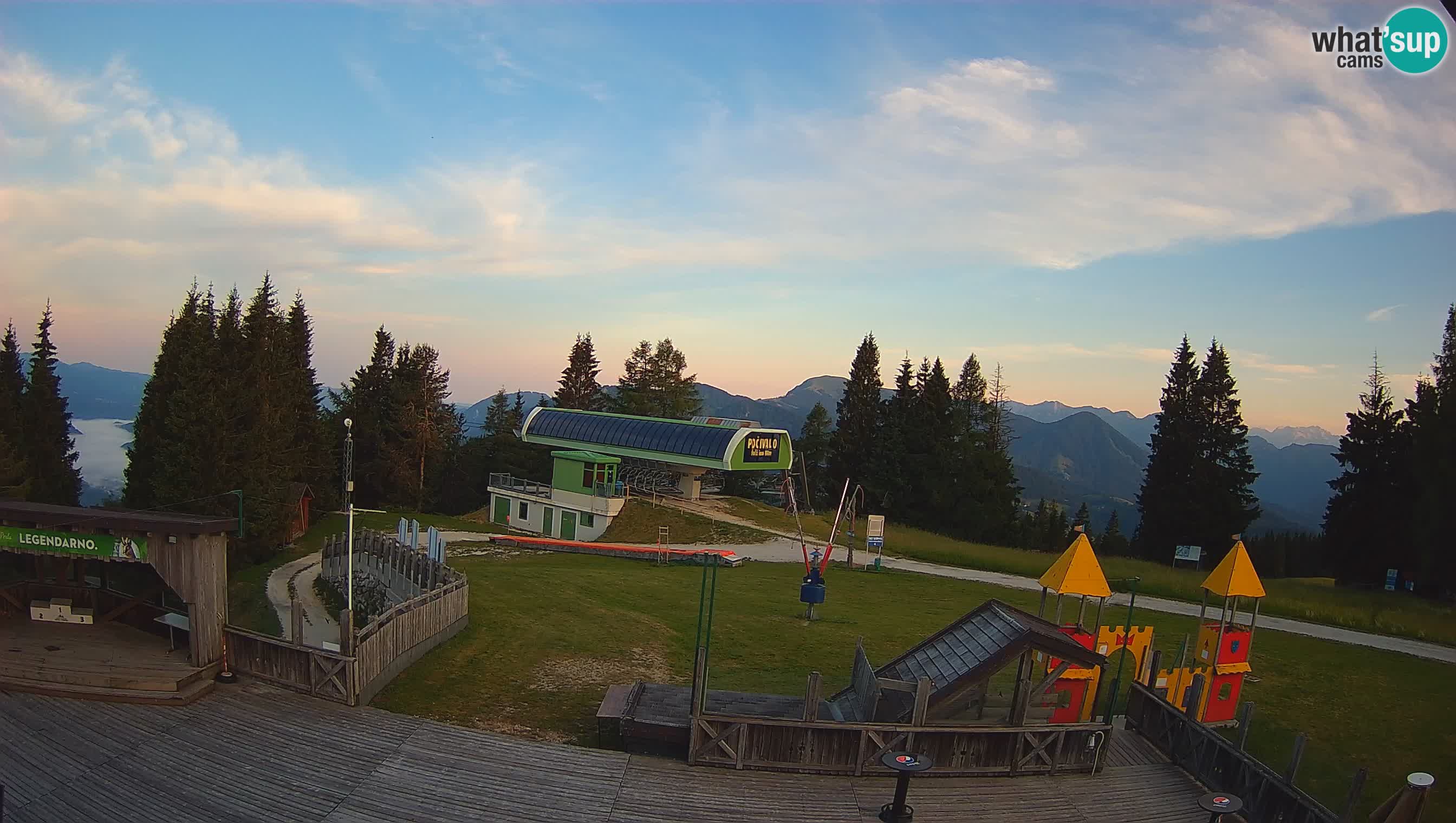Webcam de la station de ski des Alpes slovènes à Cerkno Počivalo
