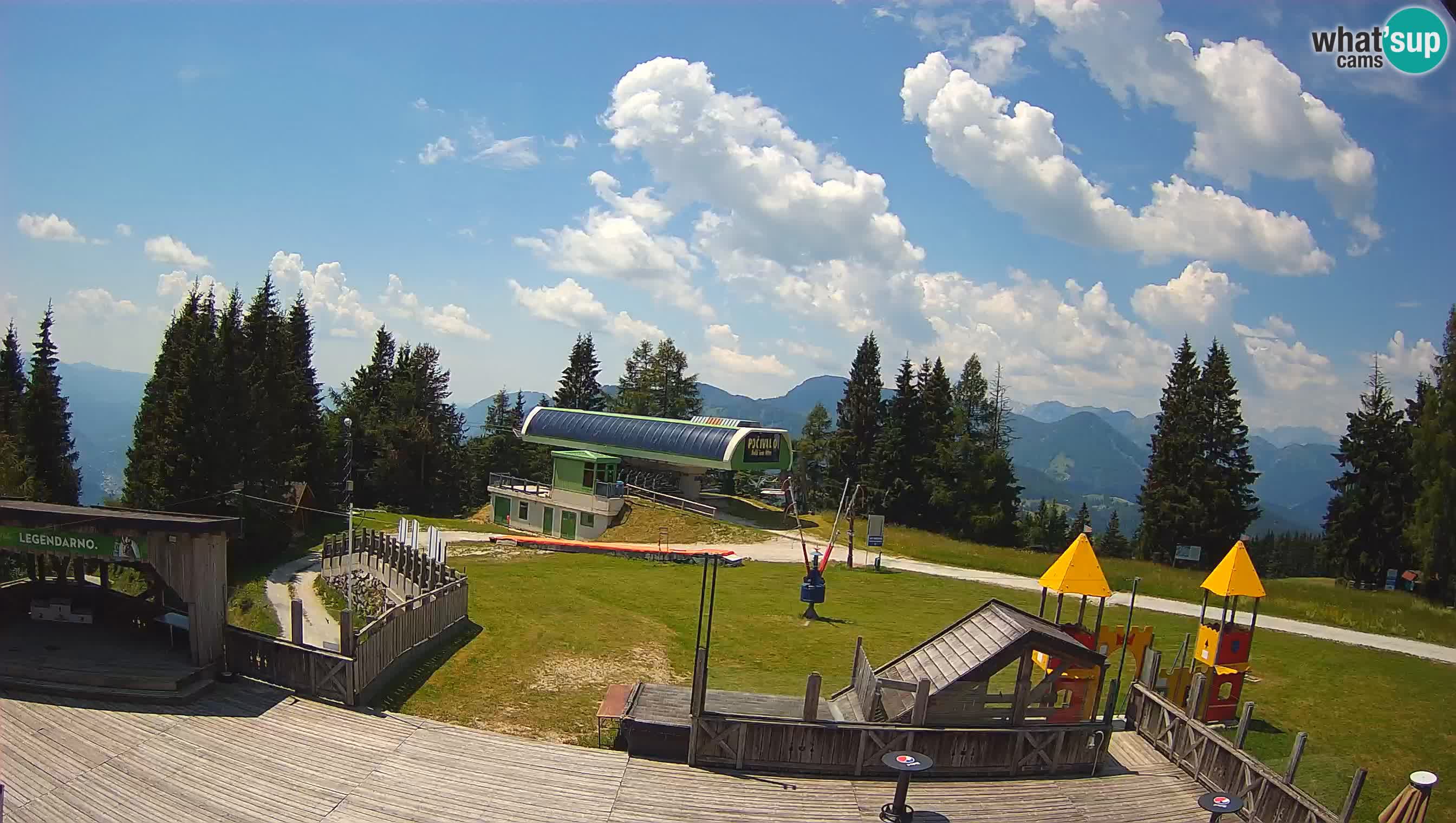 Spletna kamera Počivalo – Alpska Perla | Pogled v živo iz smučišča Cerkno