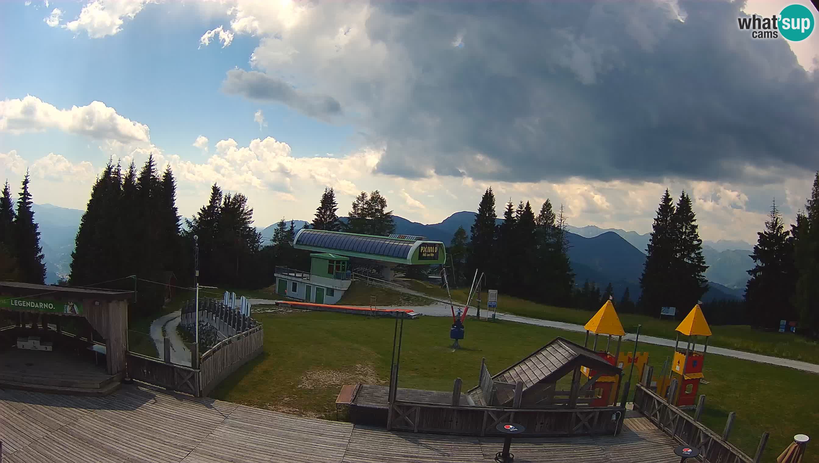 Web kamera Počivalo – Alpska Perla | Pogled uživo sa skijališta Cerkno