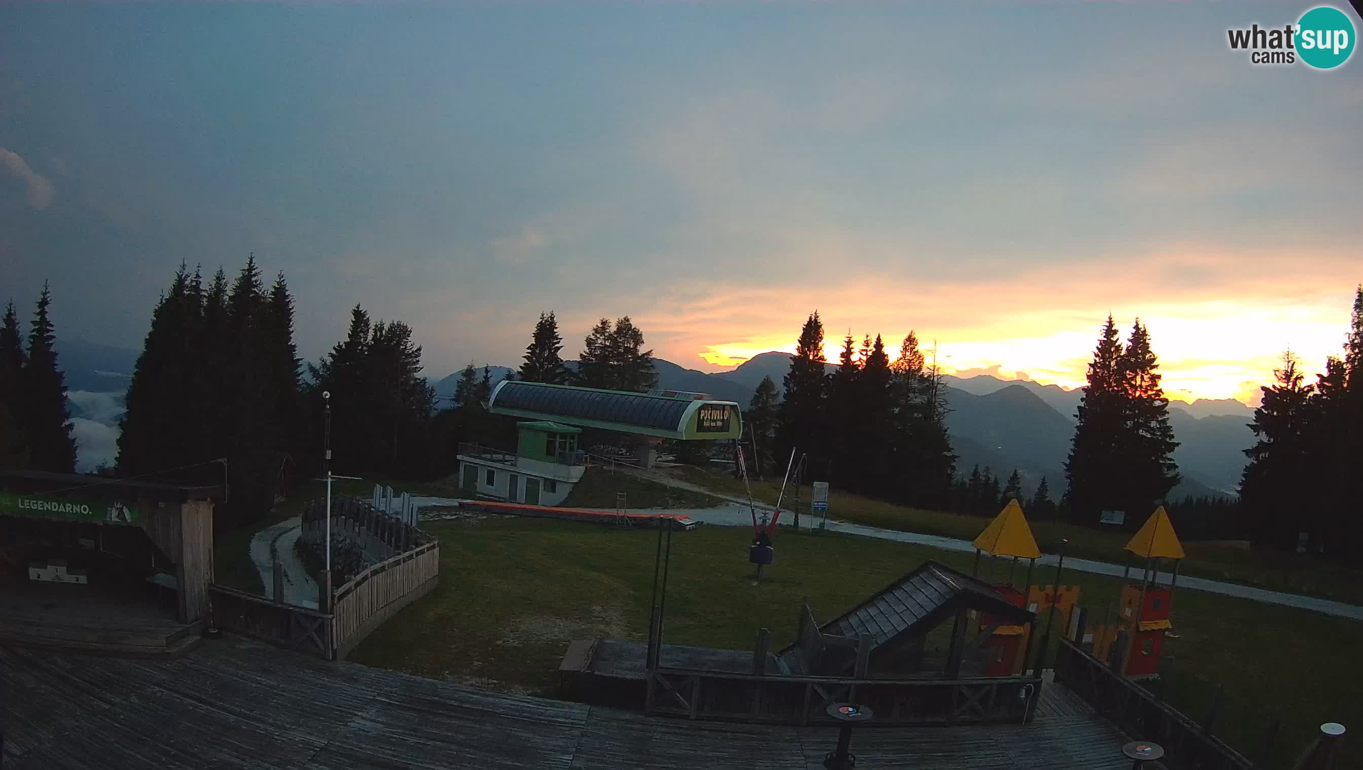 Webcam de la station de ski des Alpes slovènes à Cerkno Počivalo