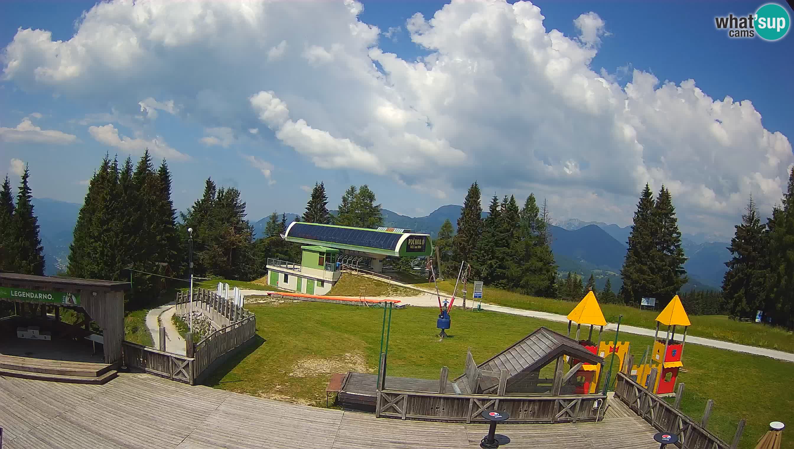 Spletna kamera Počivalo – Alpska Perla | Pogled v živo iz smučišča Cerkno