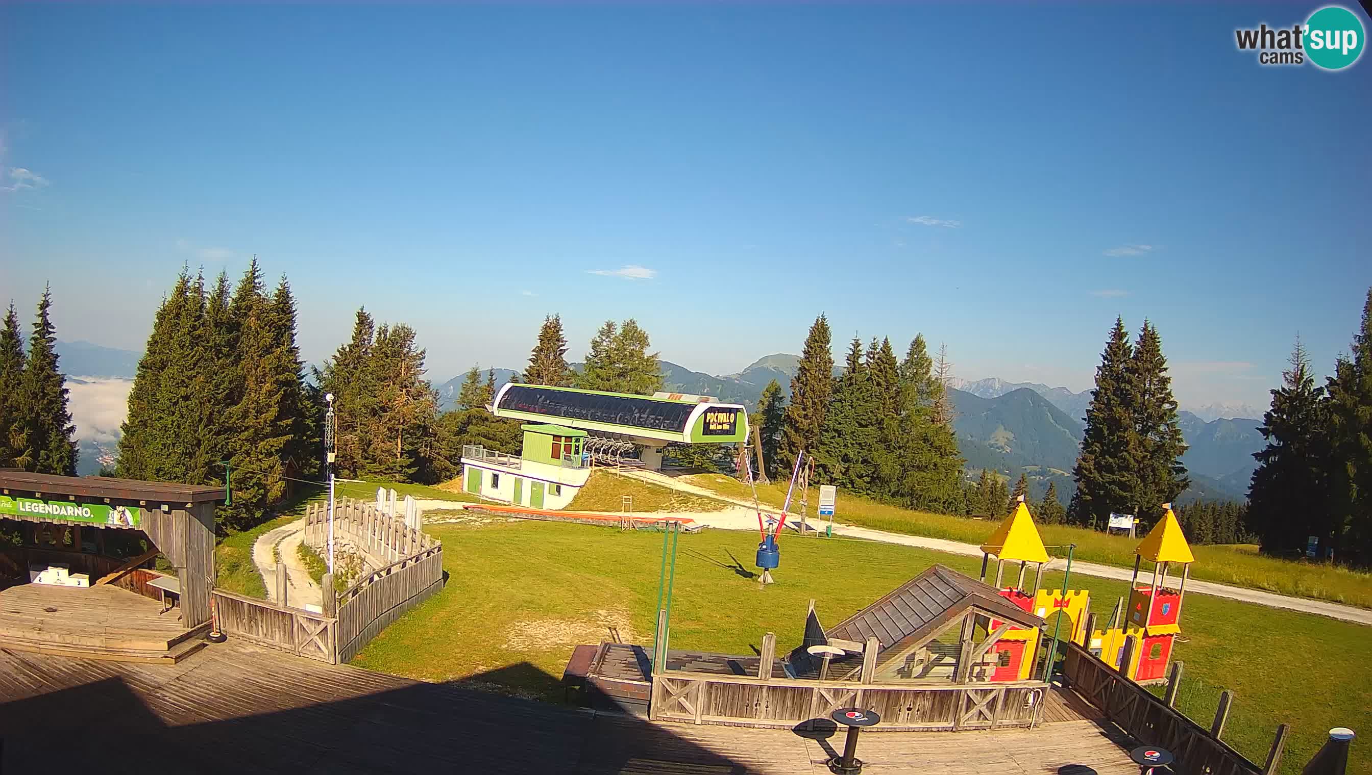 Webcam de la station de ski des Alpes slovènes à Cerkno Počivalo