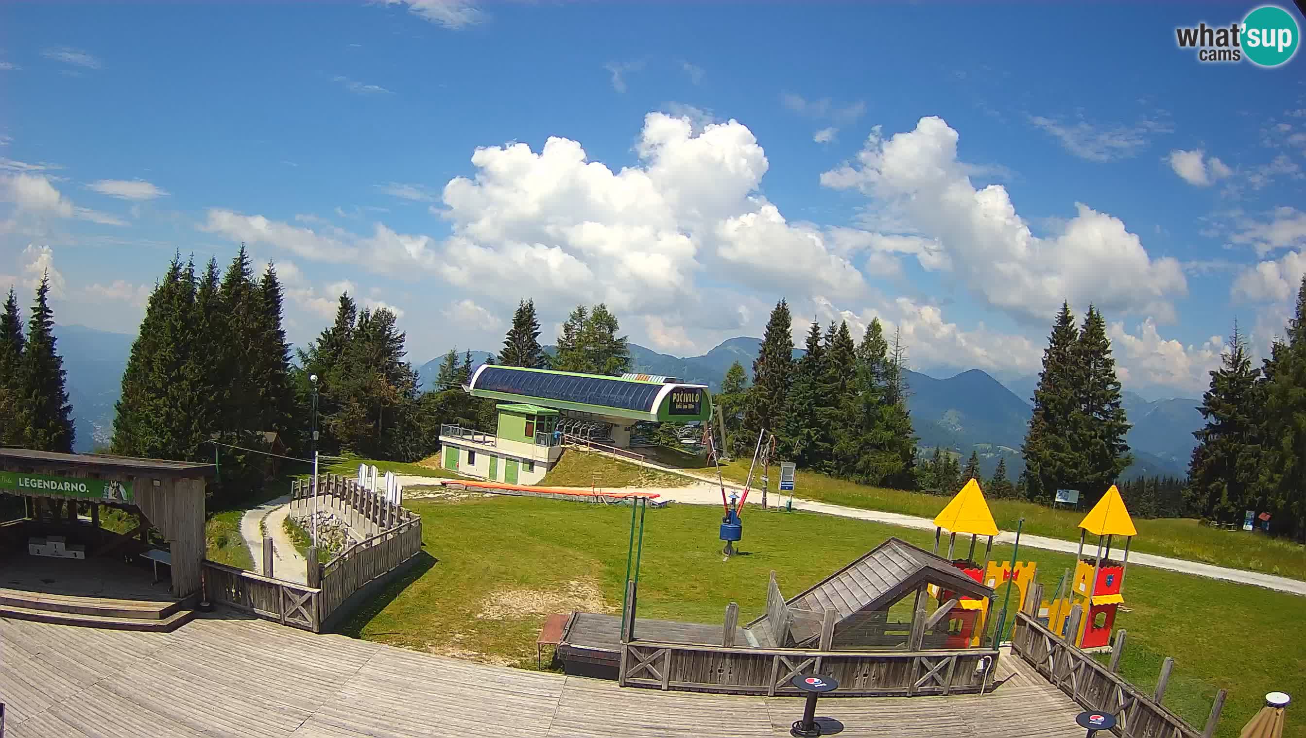 Spletna kamera Počivalo – Alpska Perla | Pogled v živo iz smučišča Cerkno