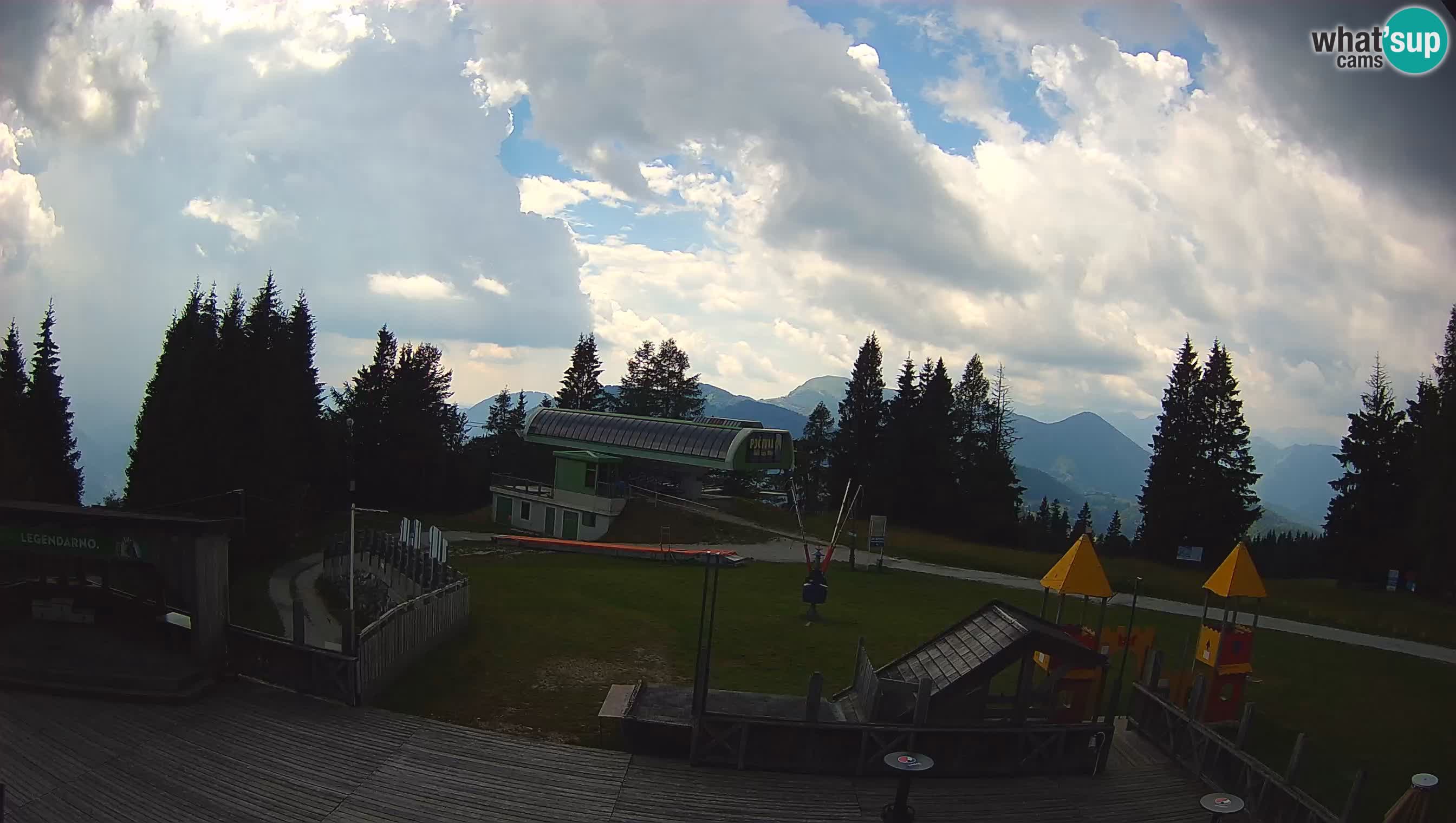 Web kamera Počivalo – Alpska Perla | Pogled uživo sa skijališta Cerkno
