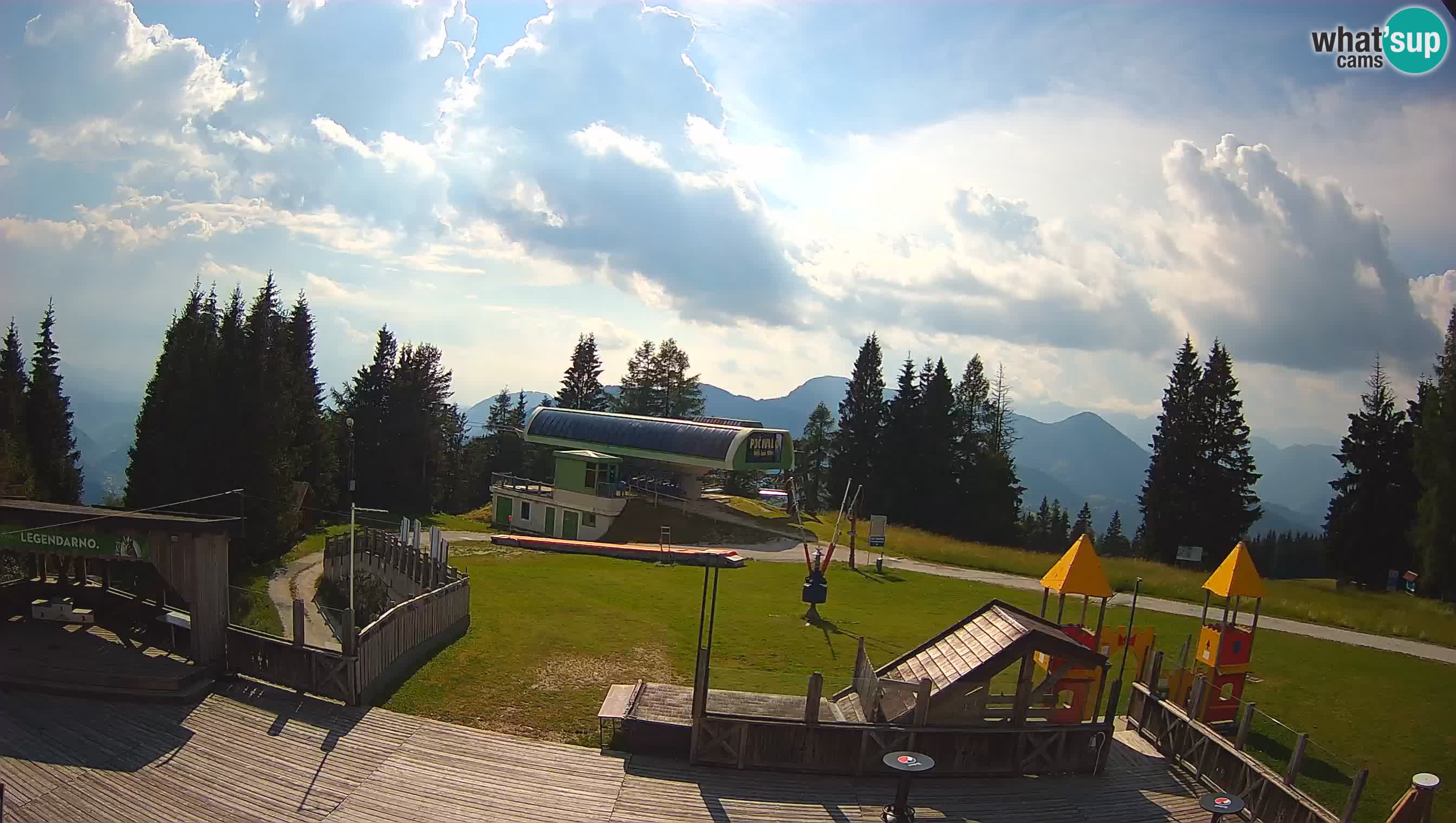 Cámara web Počivalo – Alpska Perla | Vista en vivo desde la estación de esquí Cerkno