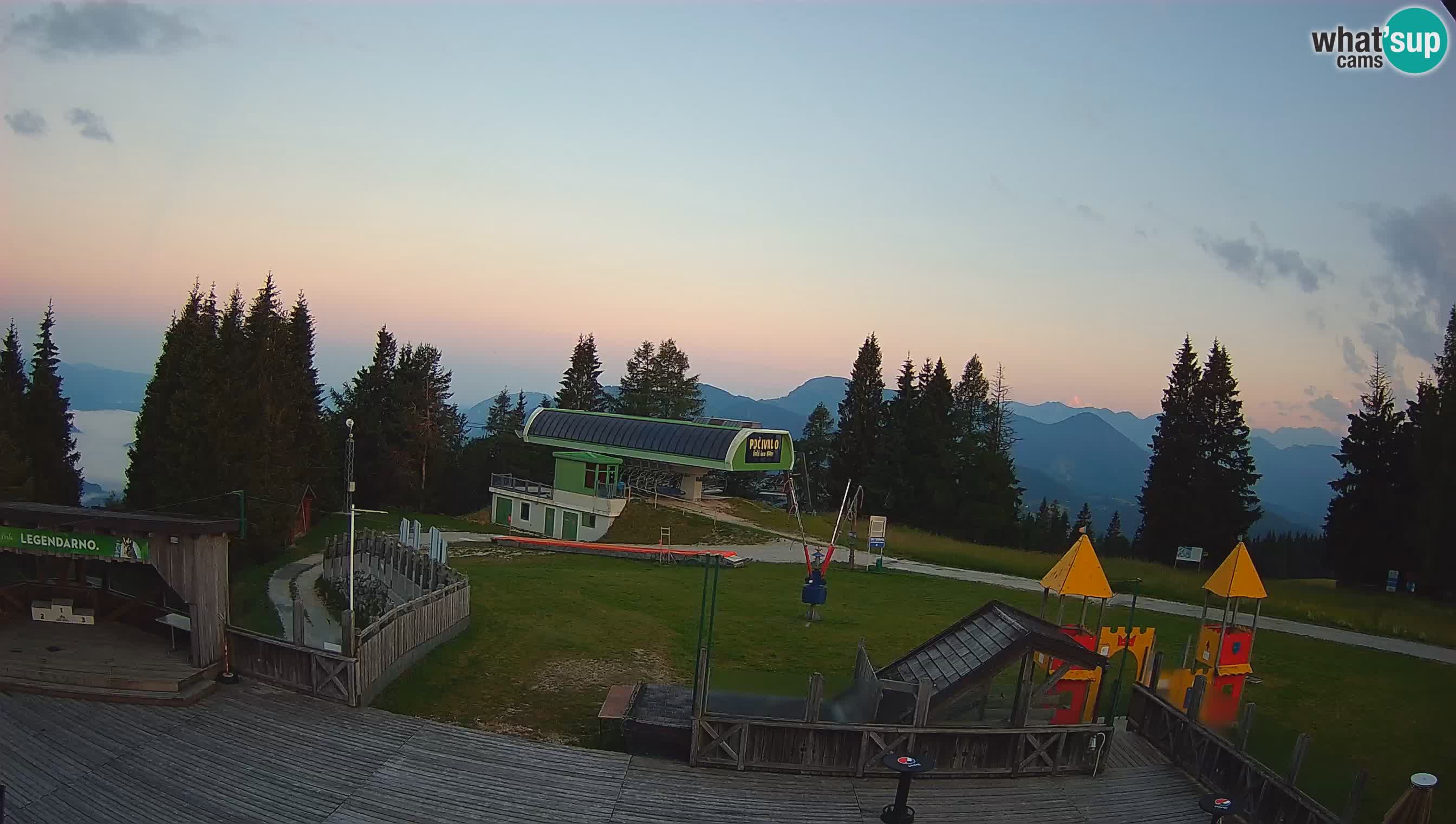 Webcam de la station de ski des Alpes slovènes à Cerkno Počivalo