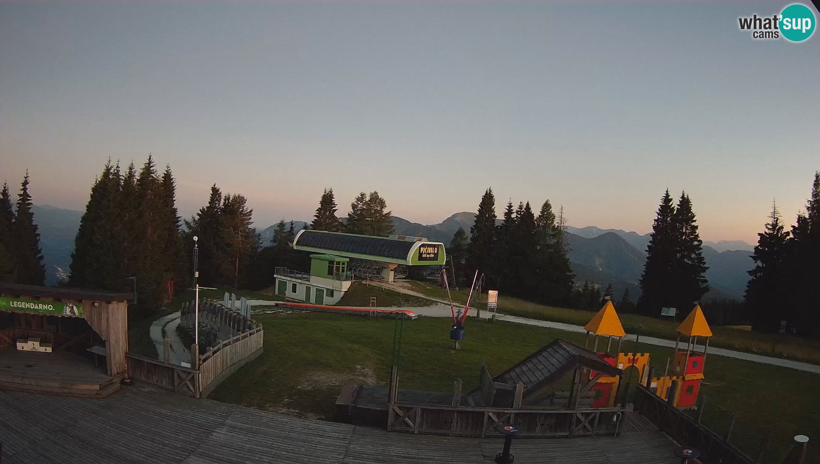 Spletna kamera Počivalo – Alpska Perla | Pogled v živo iz smučišča Cerkno