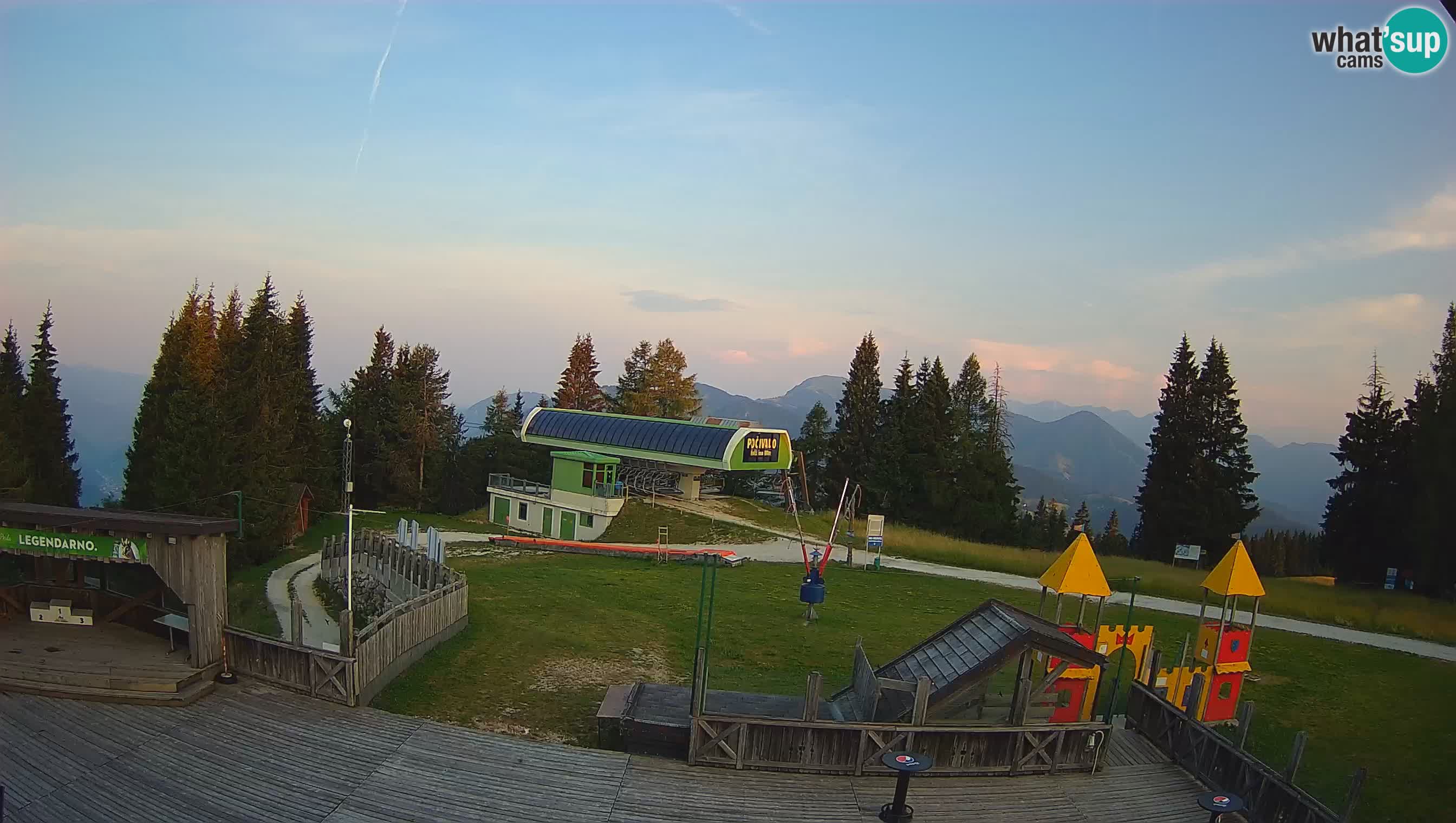 Webcam de la station de ski des Alpes slovènes à Cerkno Počivalo