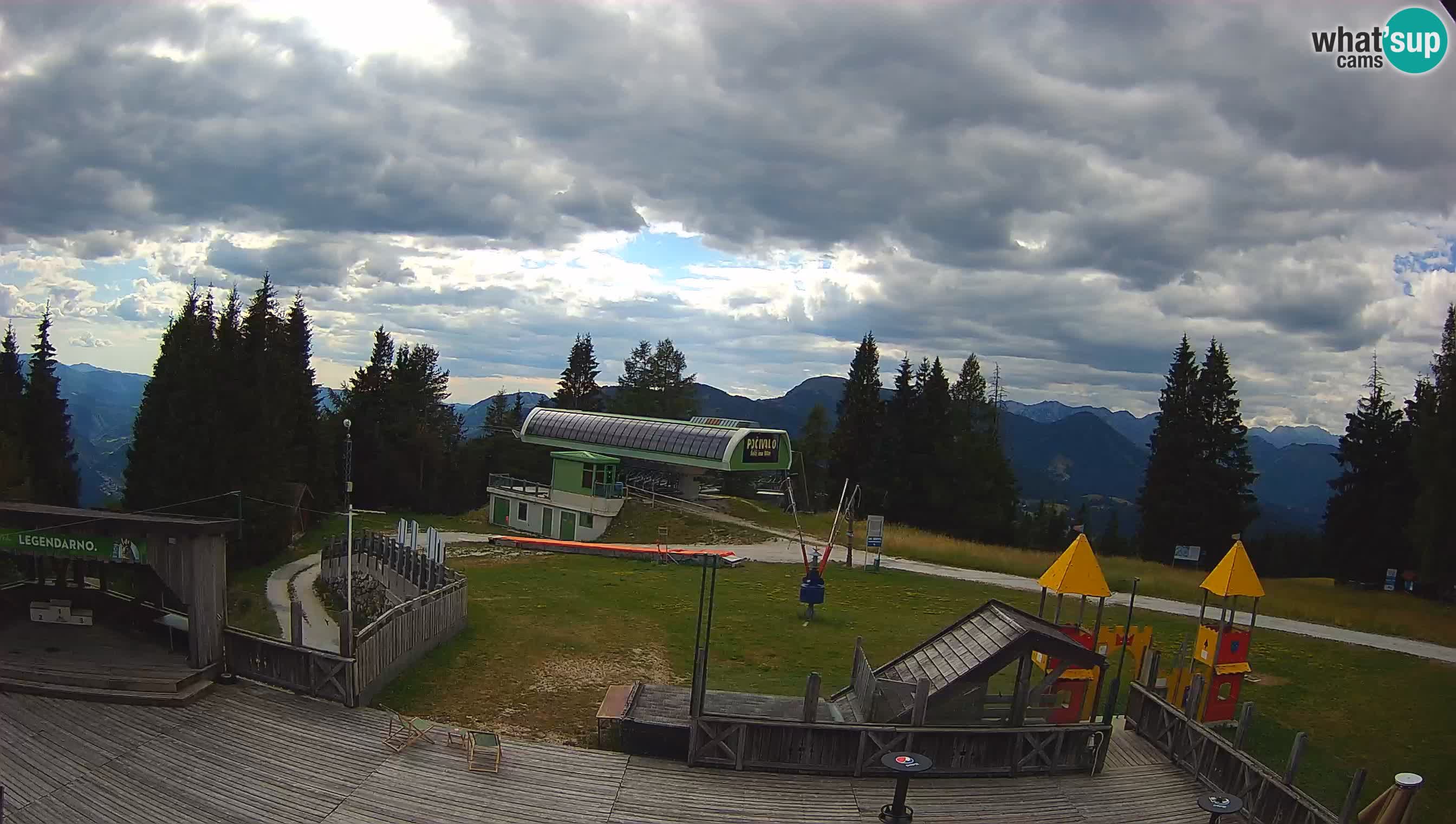 Webcam Počivalo – Alpska Perla | Vista live dalla stazione sciistica di Cerkno