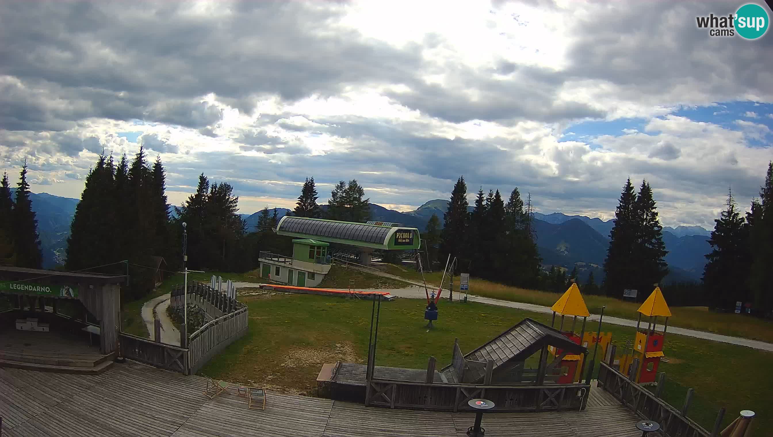 Webcam Počivalo – Alpska Perla | Vista live dalla stazione sciistica di Cerkno